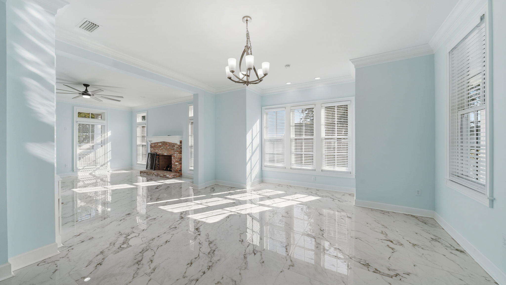 165 Staggerbush Street