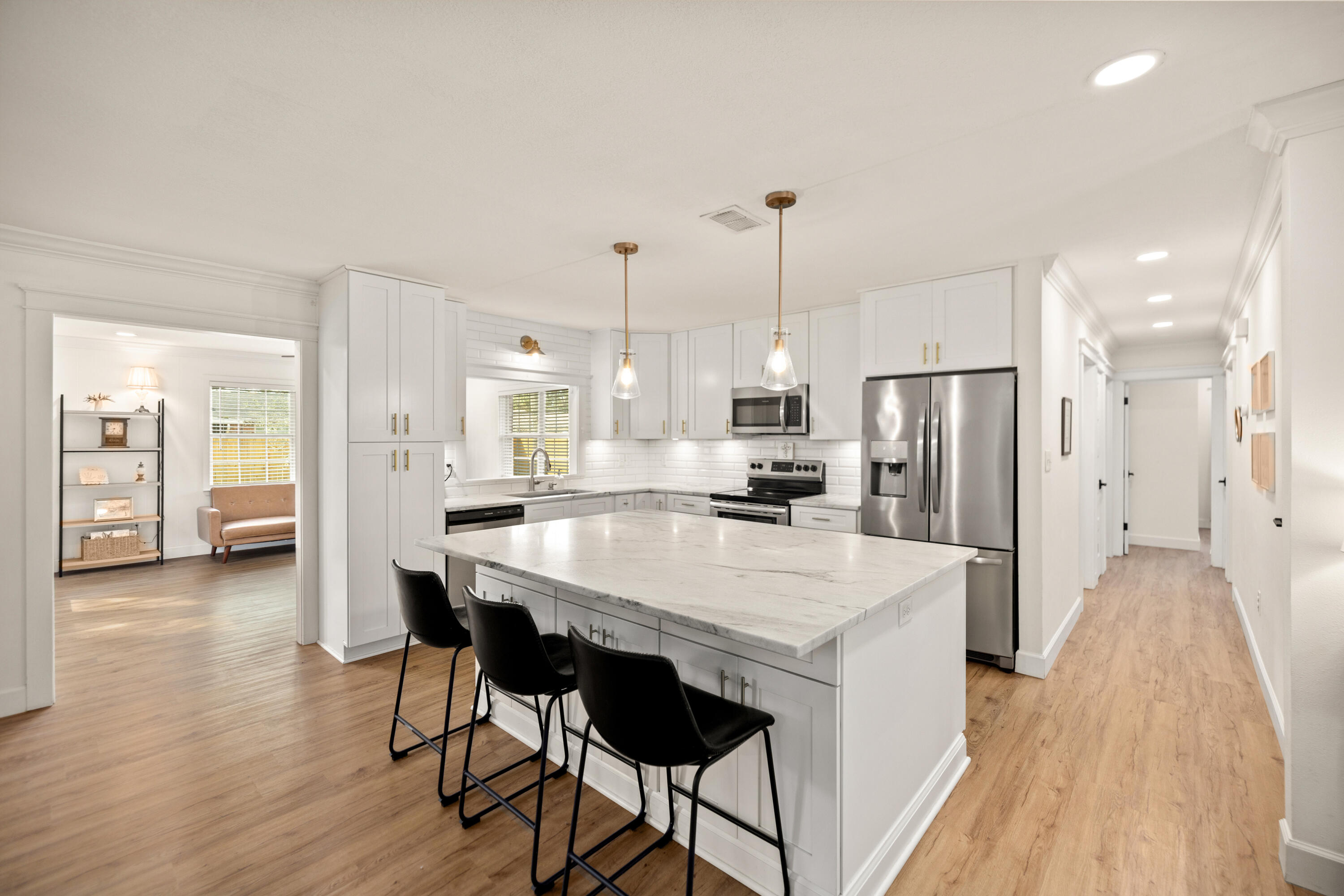 613 NE Merioneth Drive