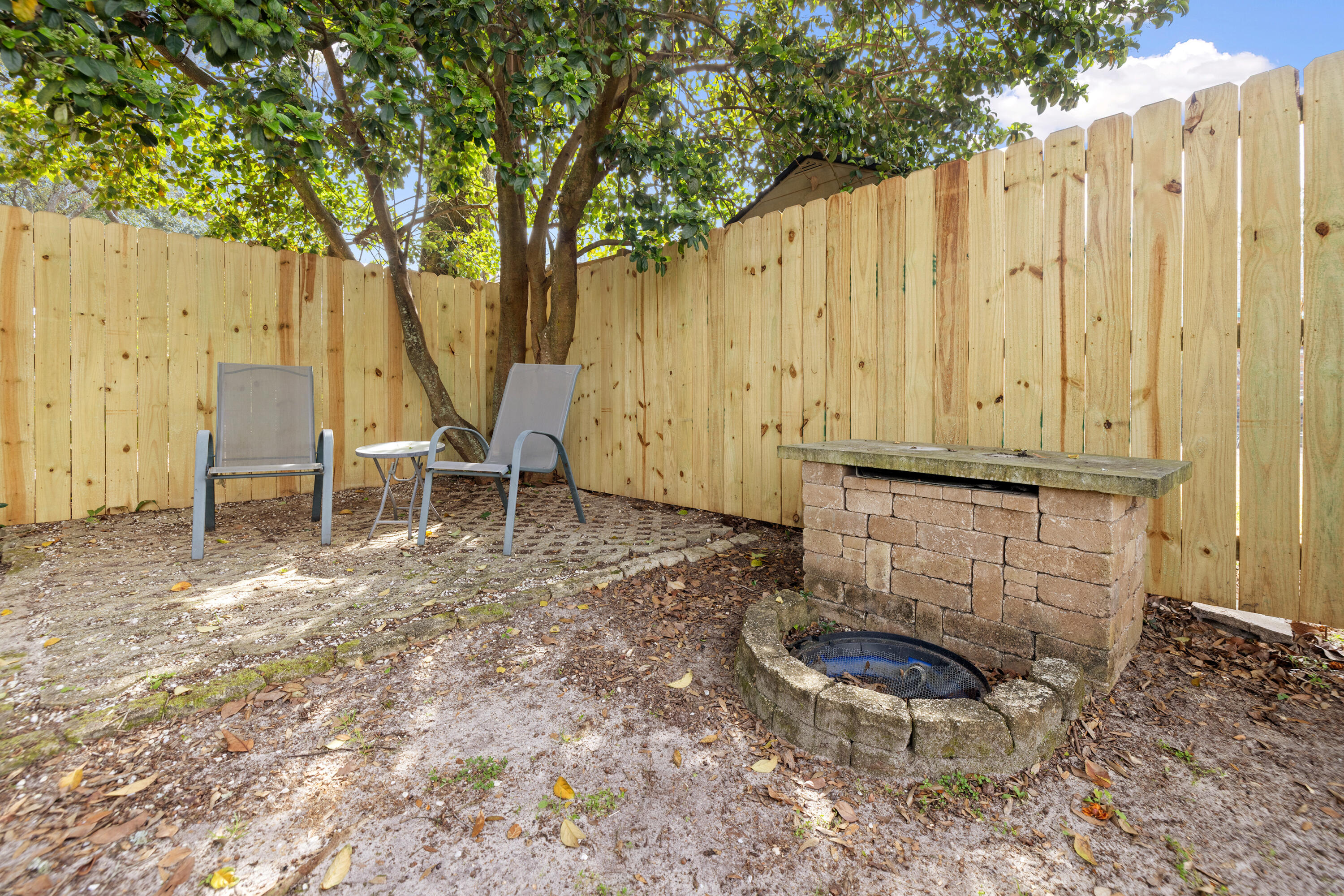 613 NE Merioneth Drive