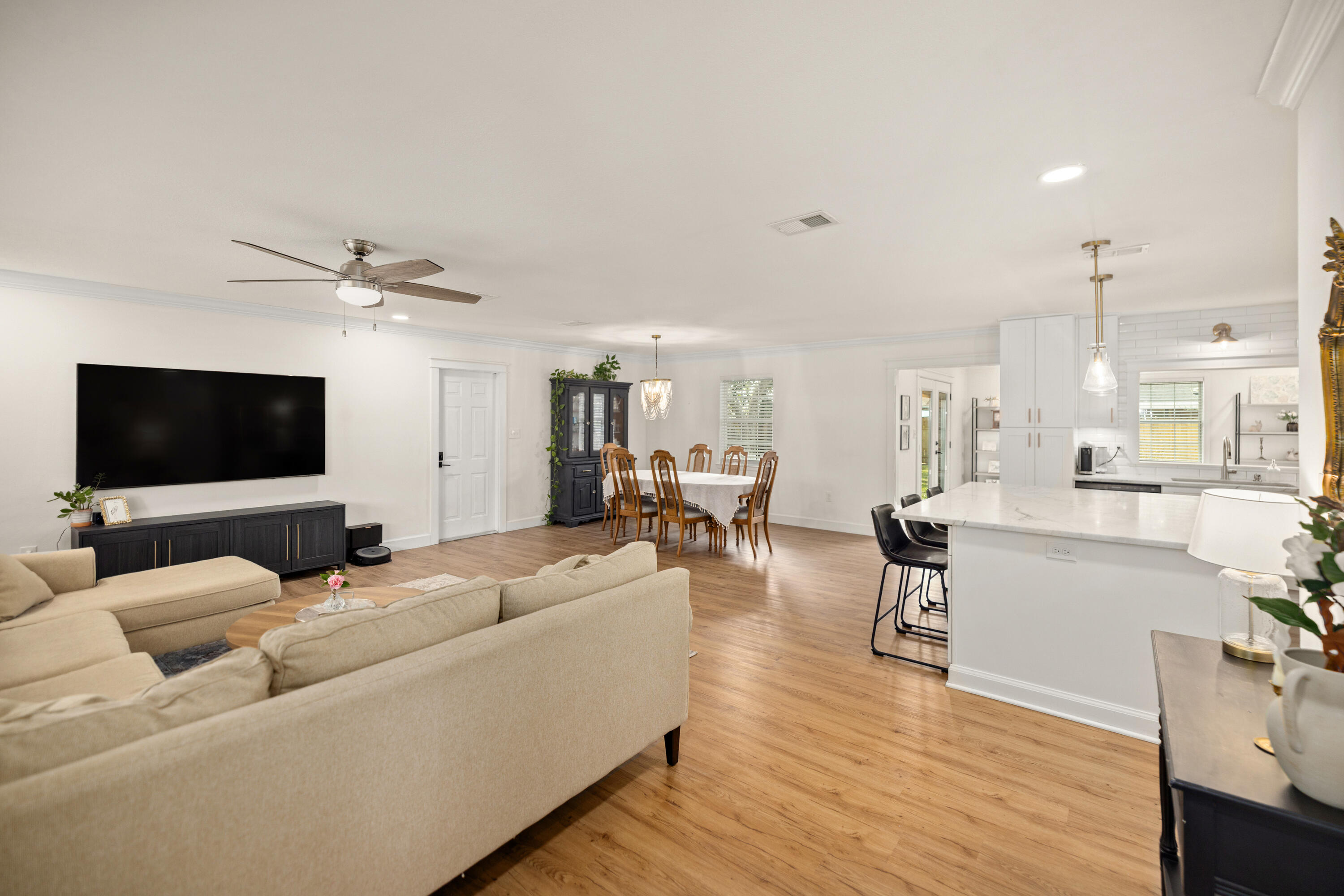 613 NE Merioneth Drive