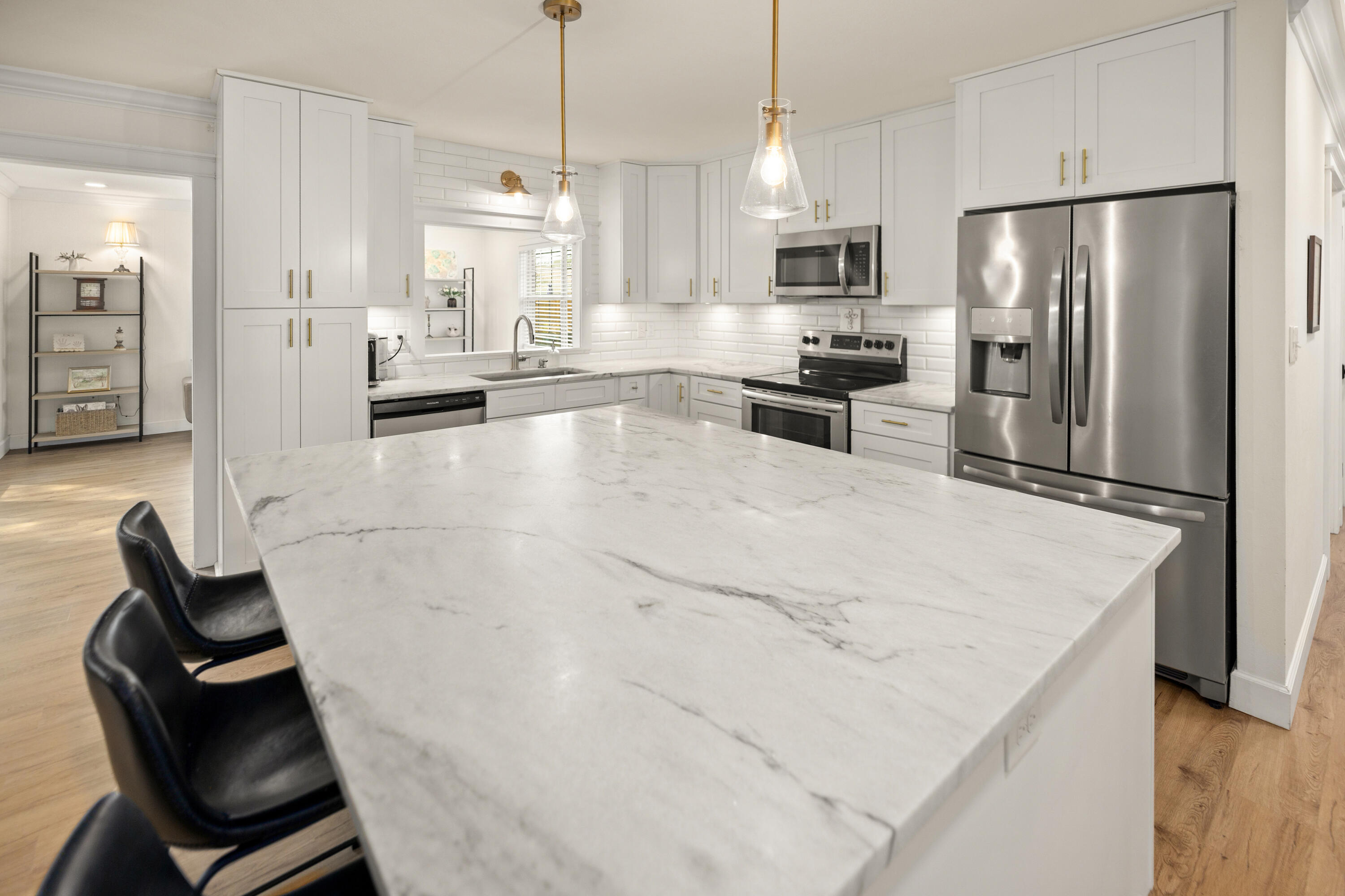 613 NE Merioneth Drive