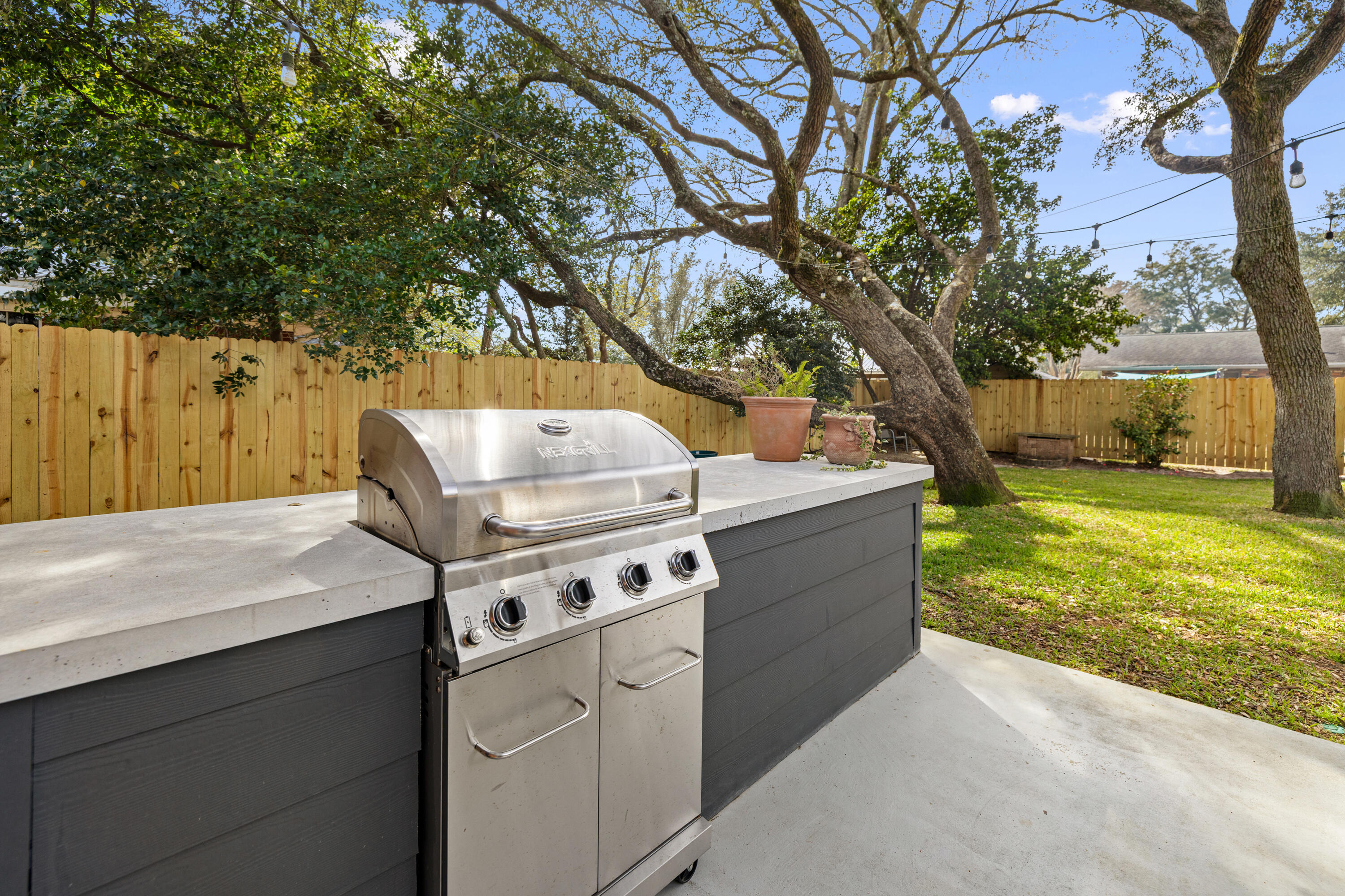 613 NE Merioneth Drive