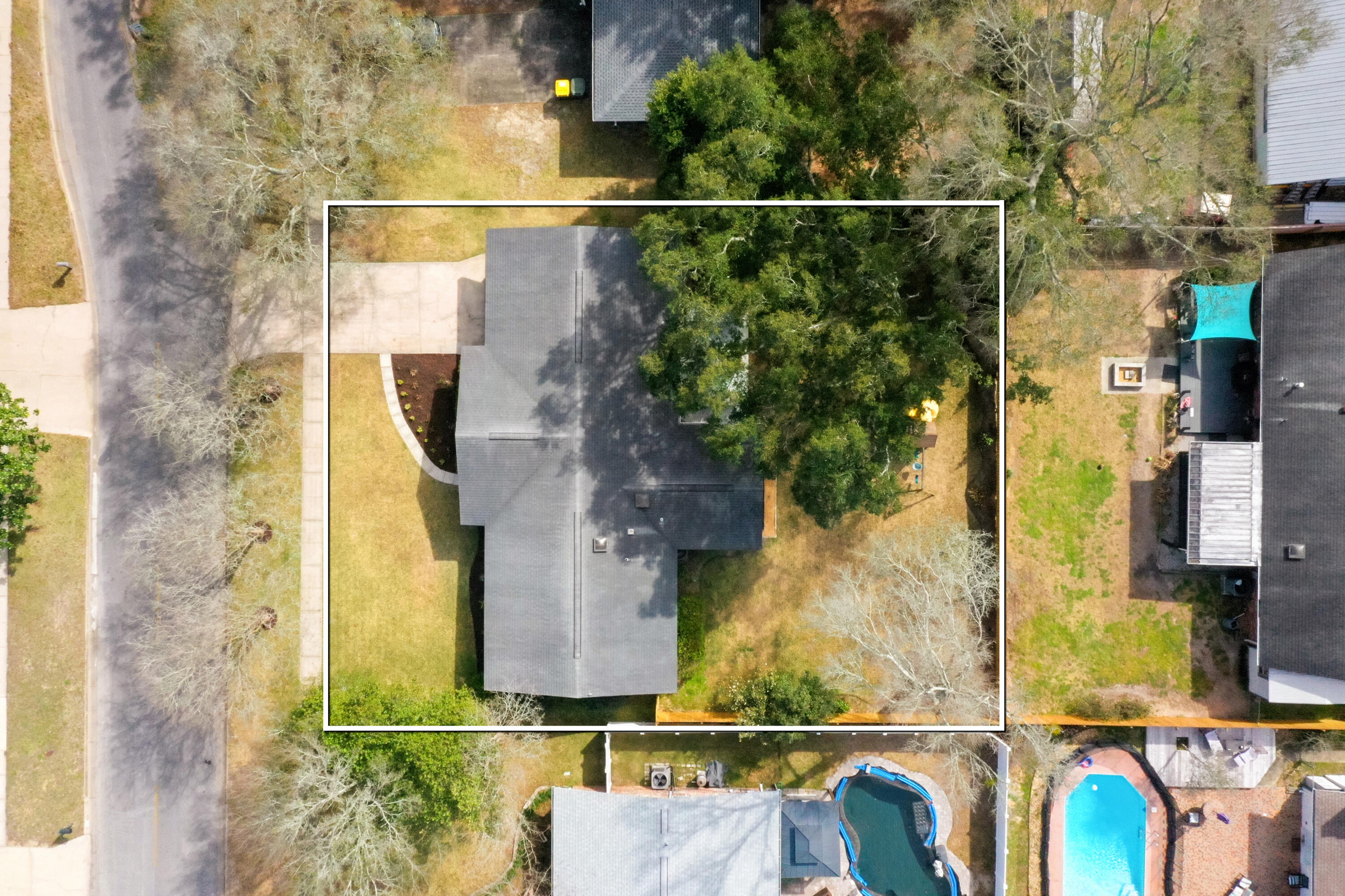 613 NE Merioneth Drive