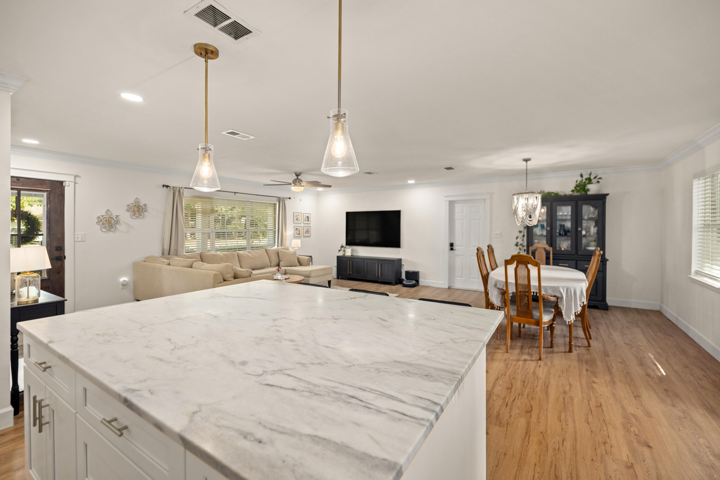 613 NE Merioneth Drive