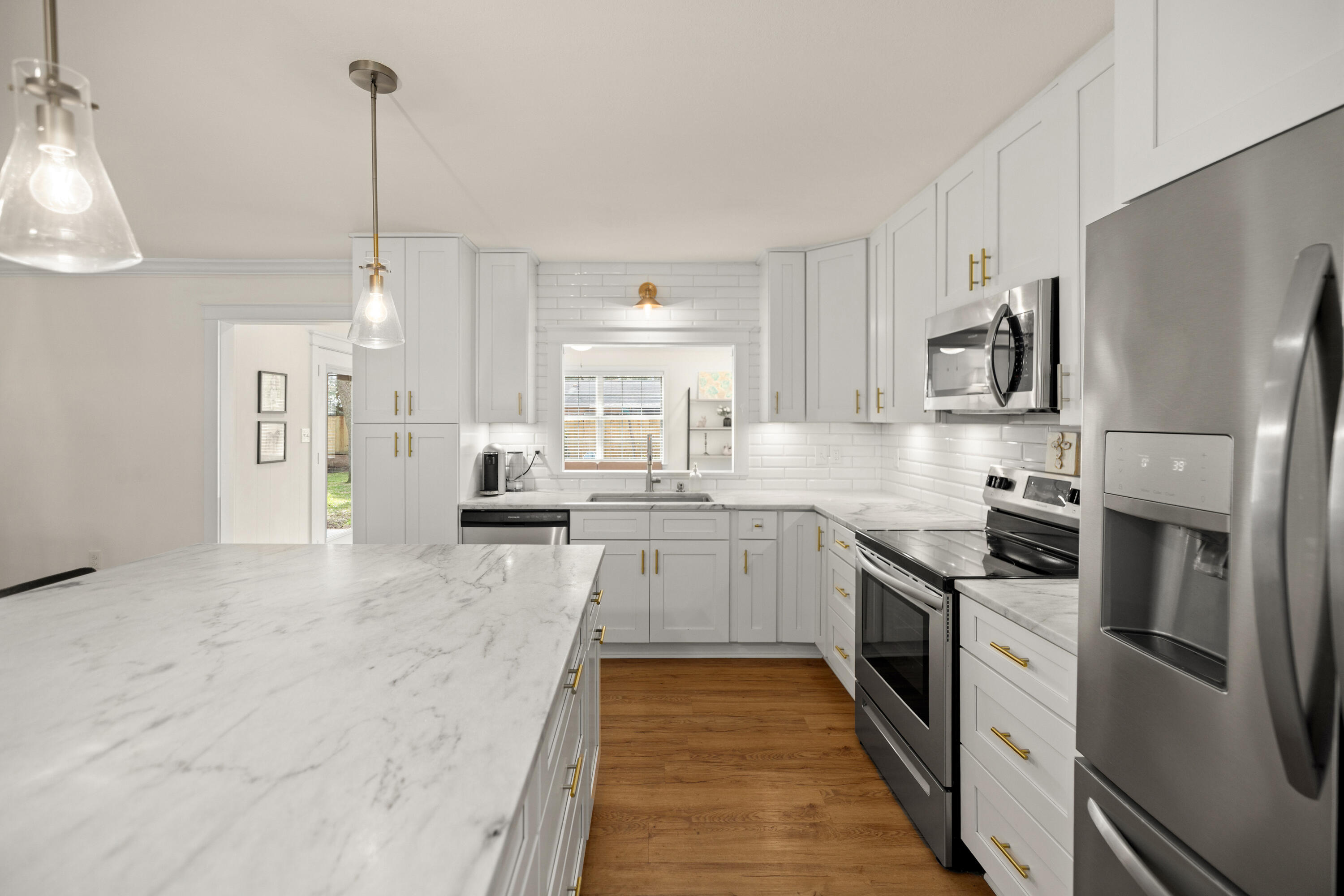 613 NE Merioneth Drive