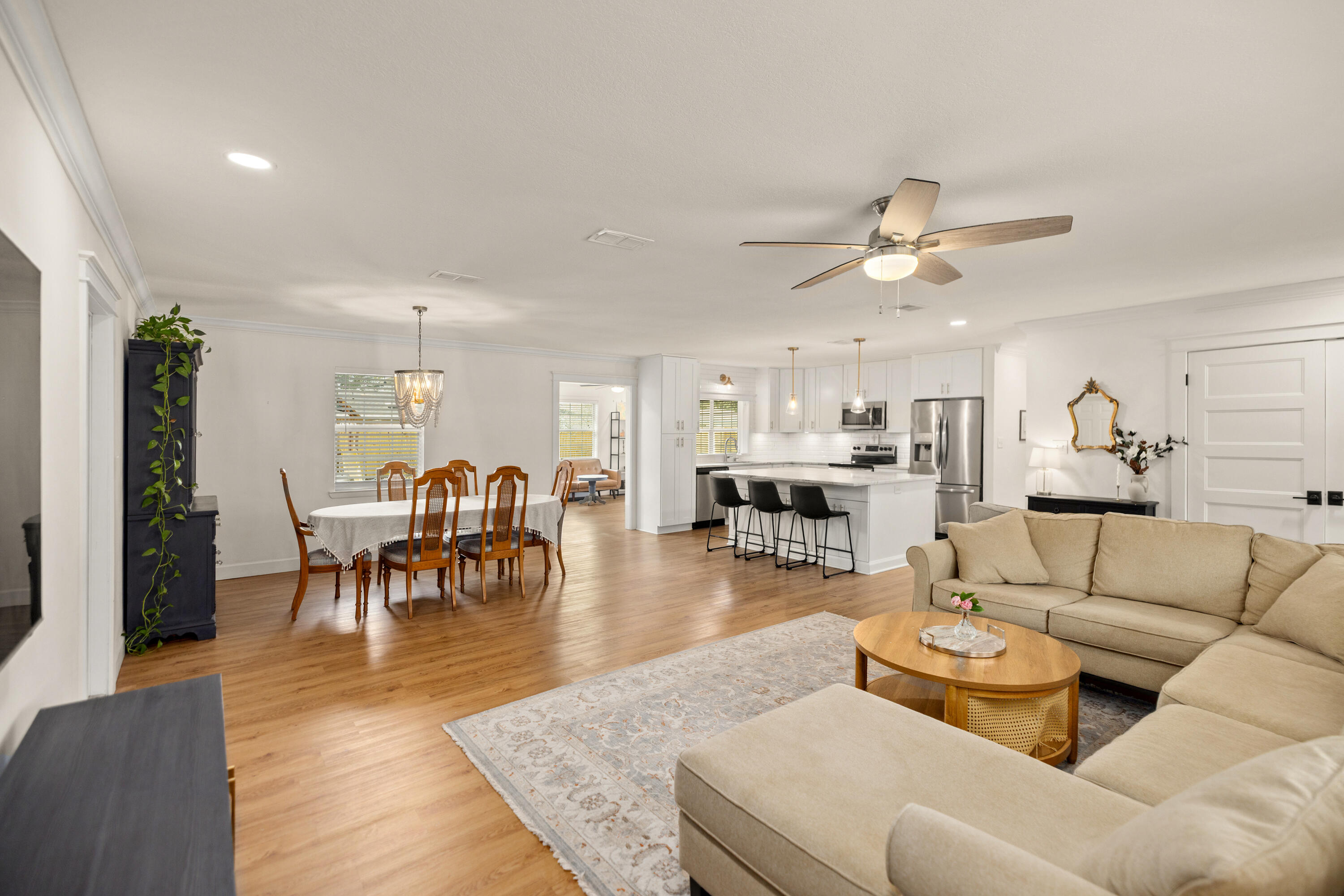 613 NE Merioneth Drive