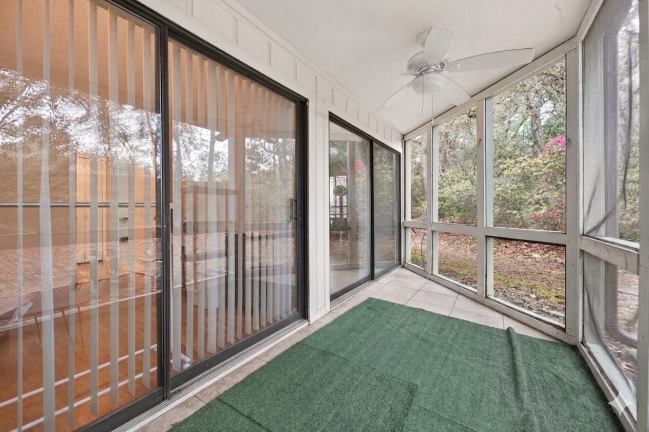 55 Bay Drive 2101
