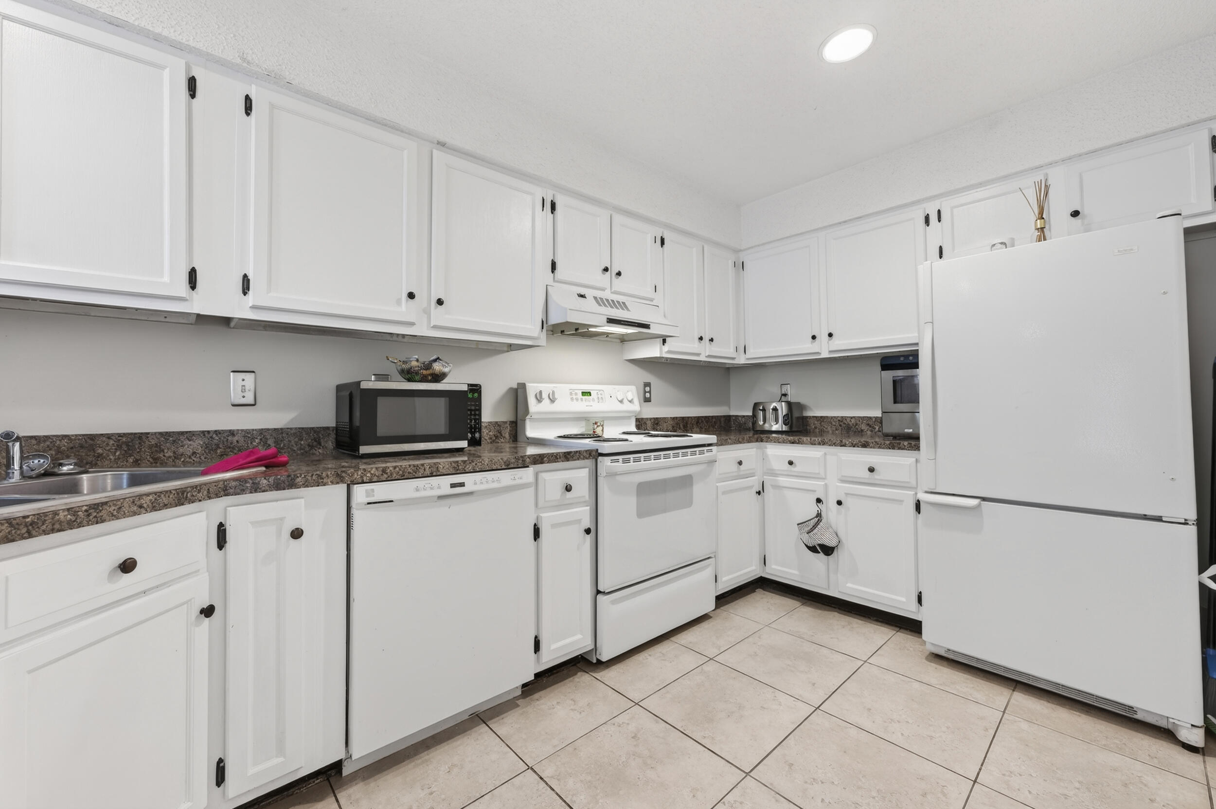 55 Bay Drive 2101