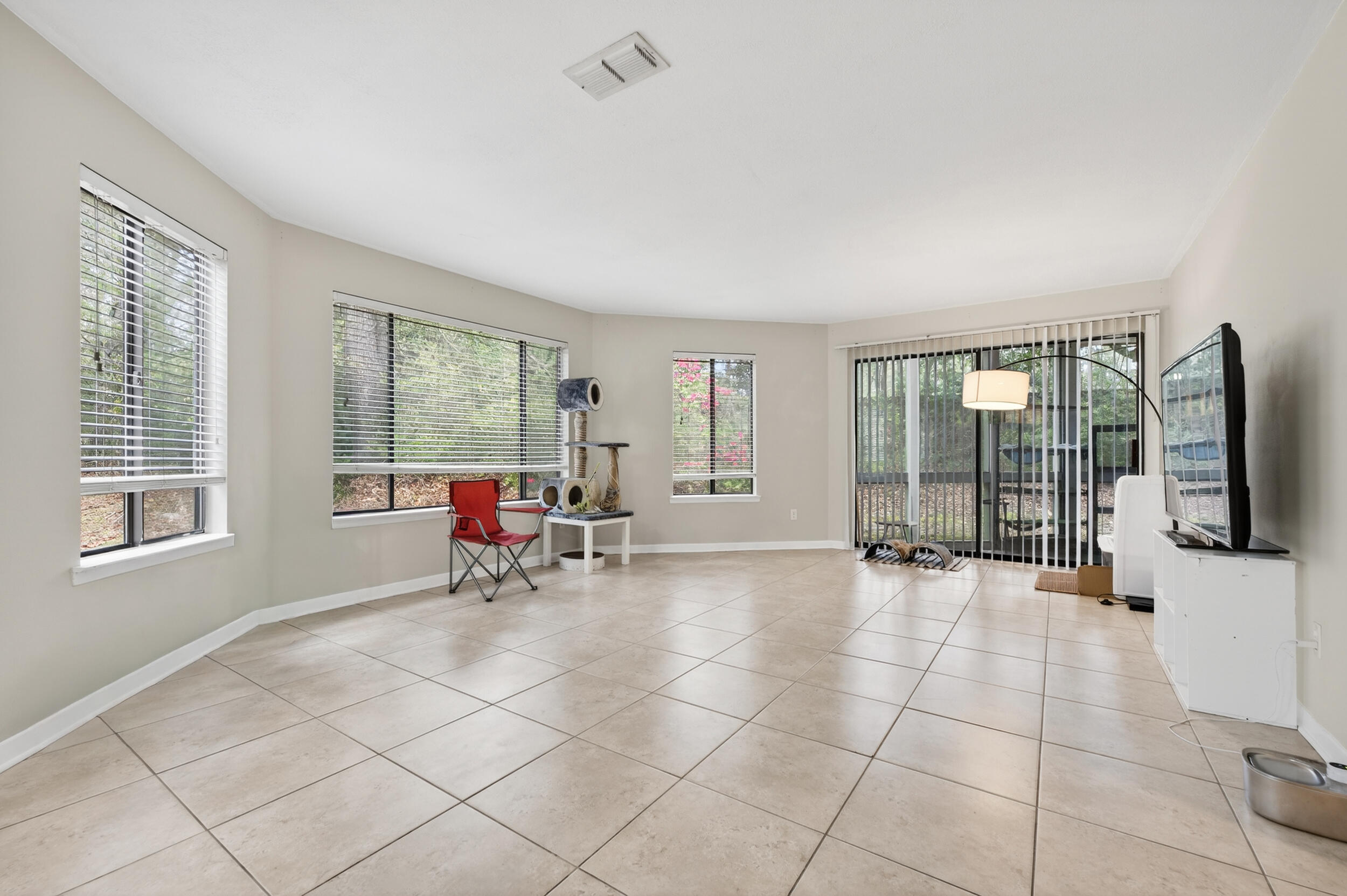 55 Bay Drive 2101