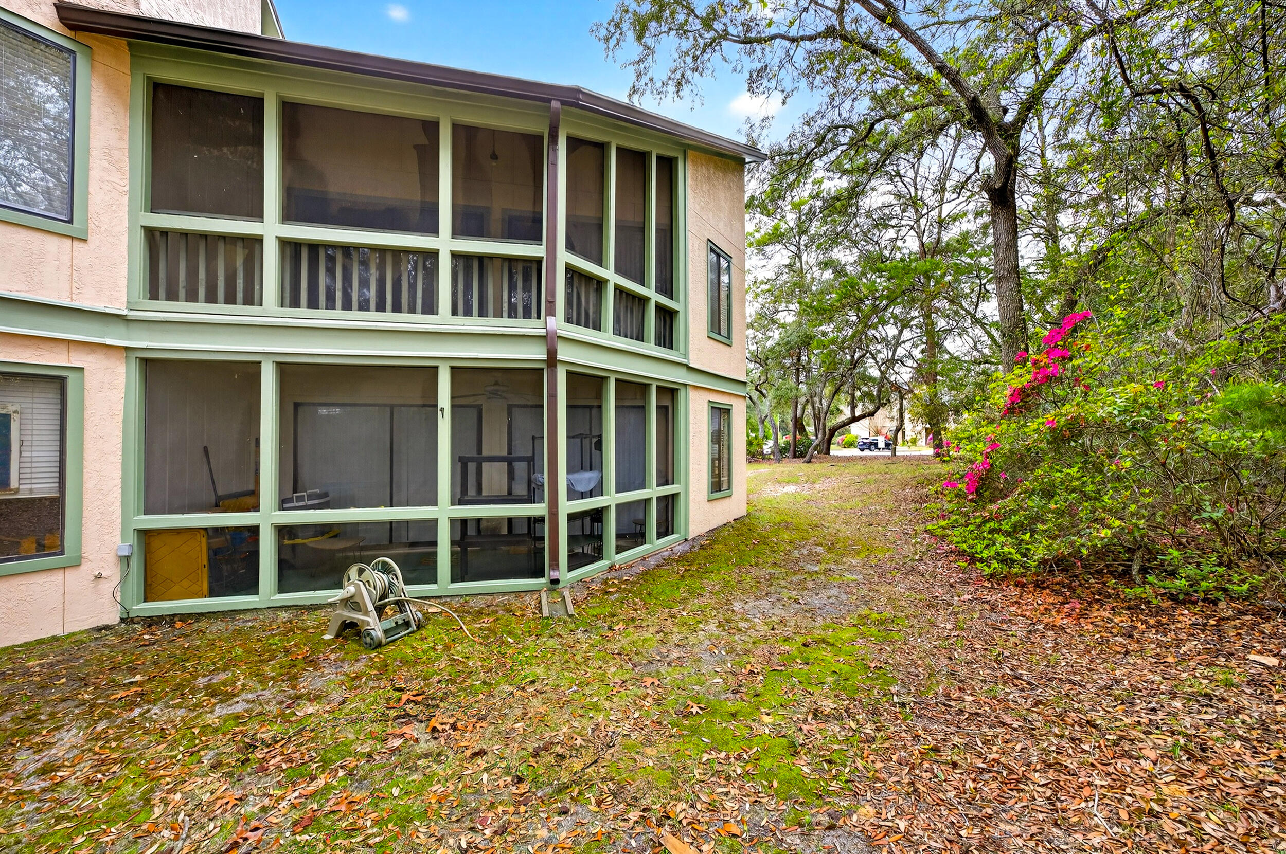 55 Bay Drive 2101