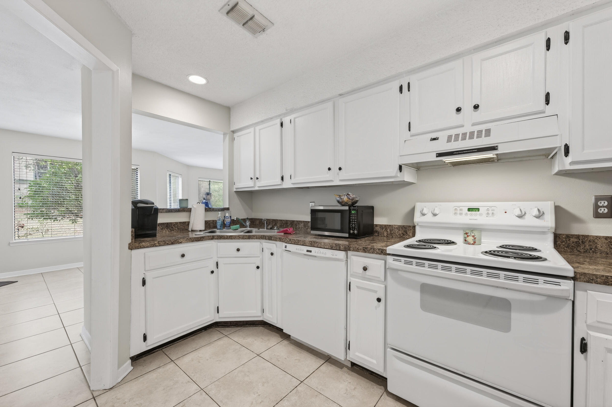 55 Bay Drive 2101