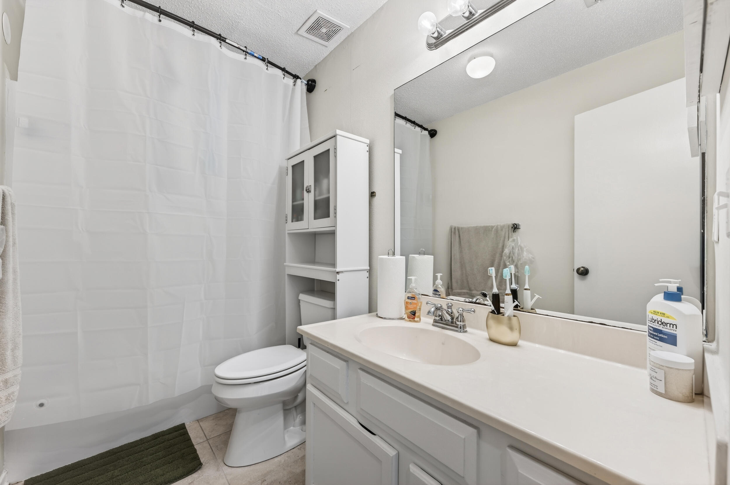 55 Bay Drive 2101