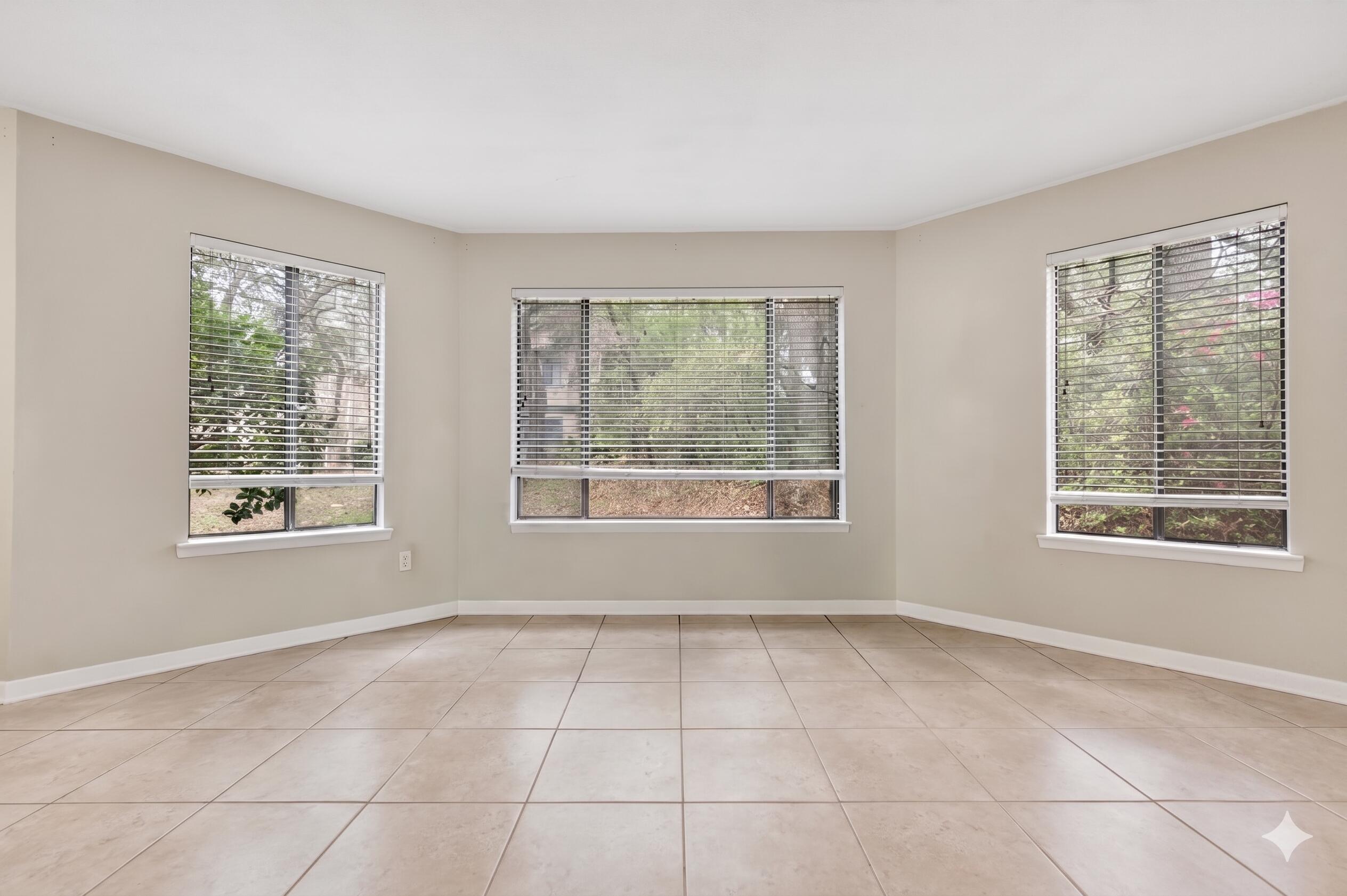 55 Bay Drive 2101