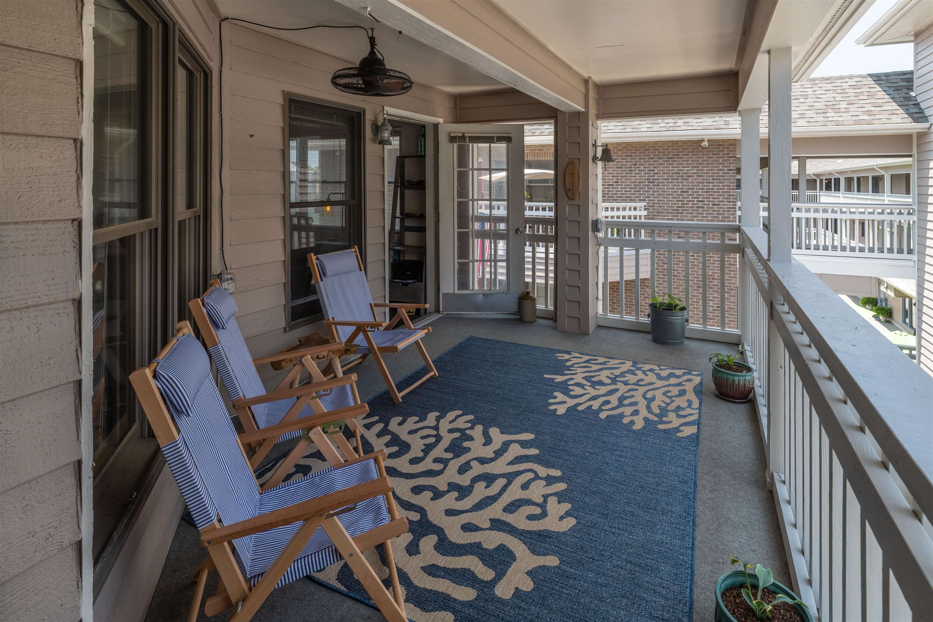 207 Queen Elizabeth Avenue Unit 34