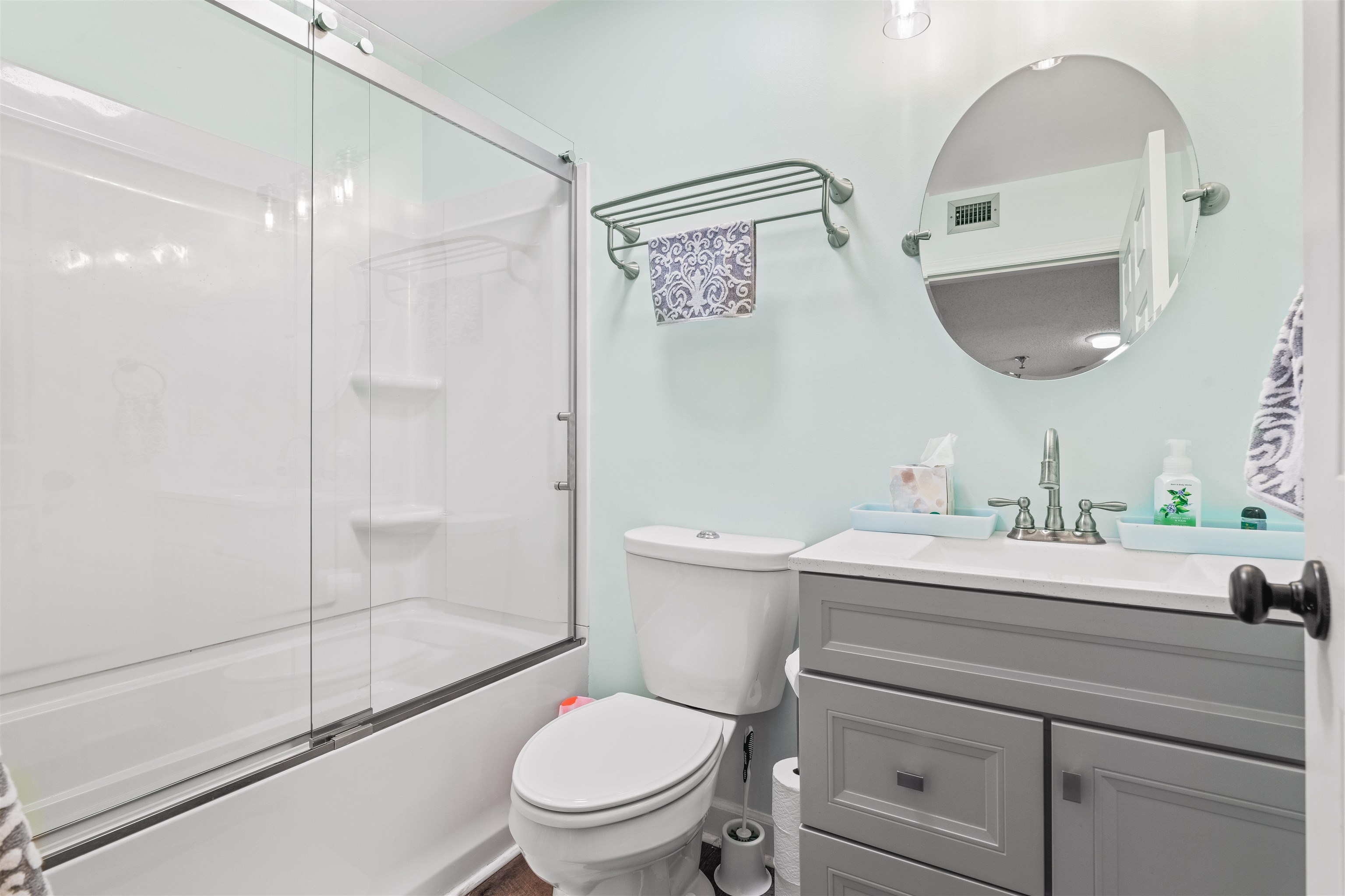 207 Queen Elizabeth Avenue Unit 34