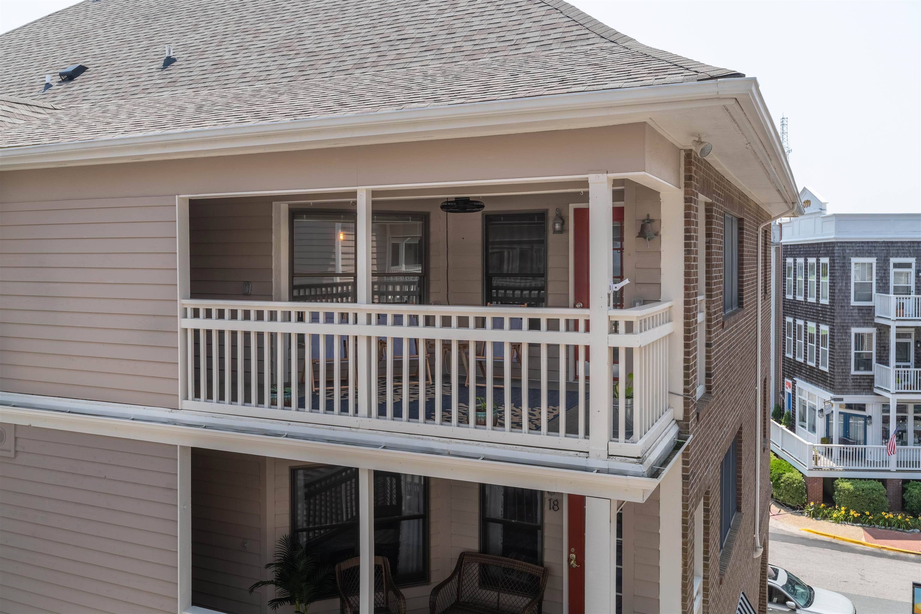 207 Queen Elizabeth Avenue Unit 34