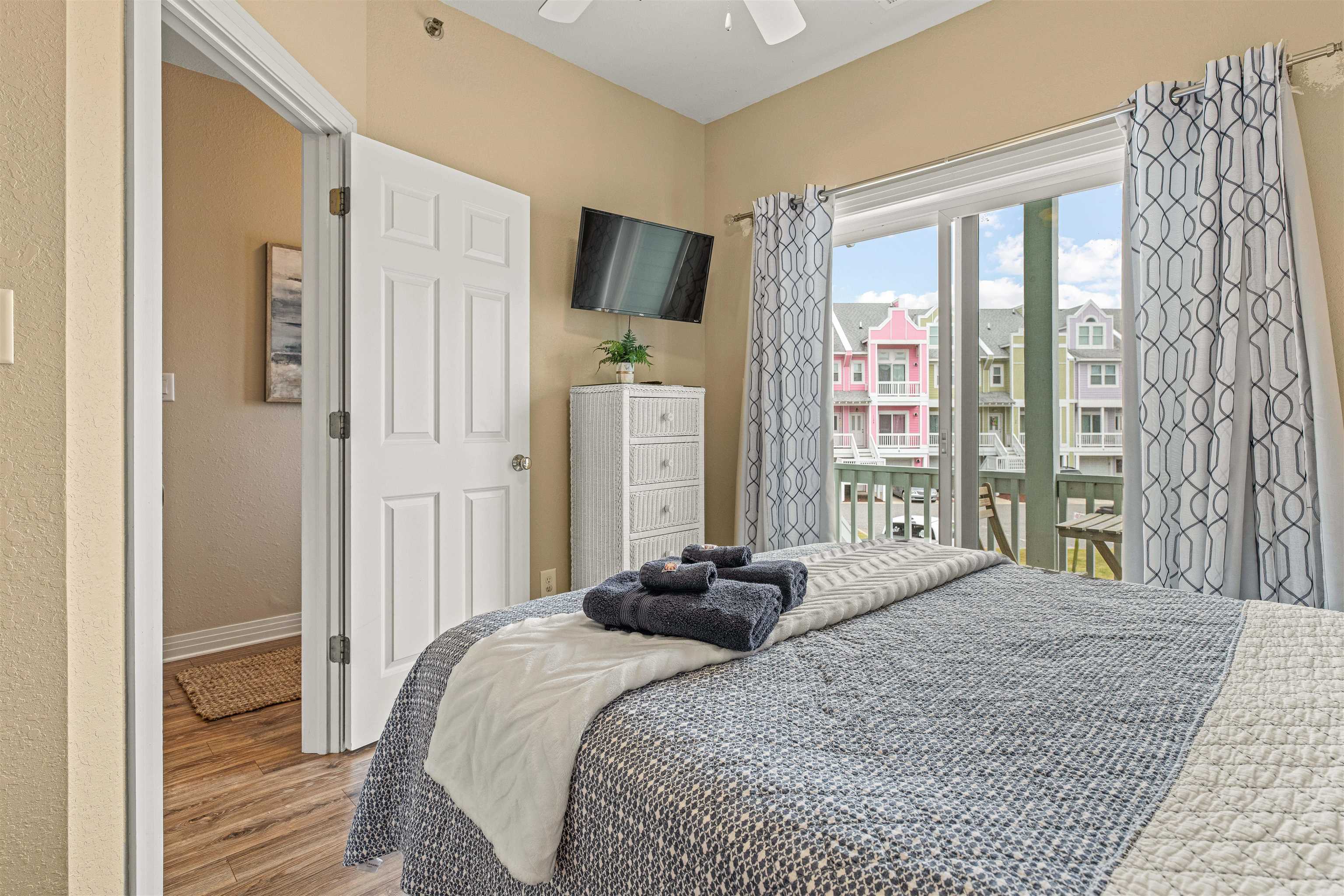 1107 Cambridge Road Unit E