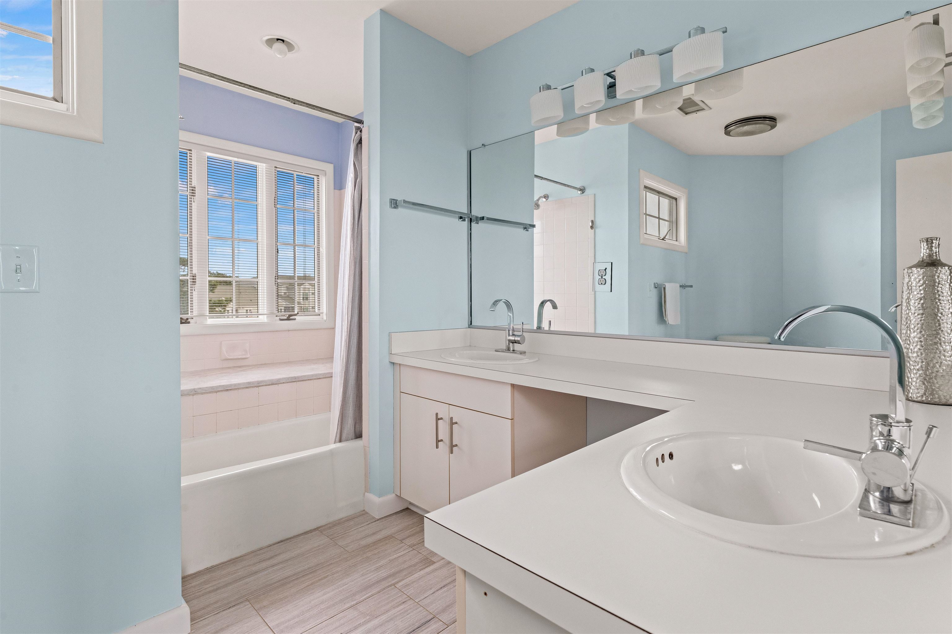 304 Sextant Court Unit 304