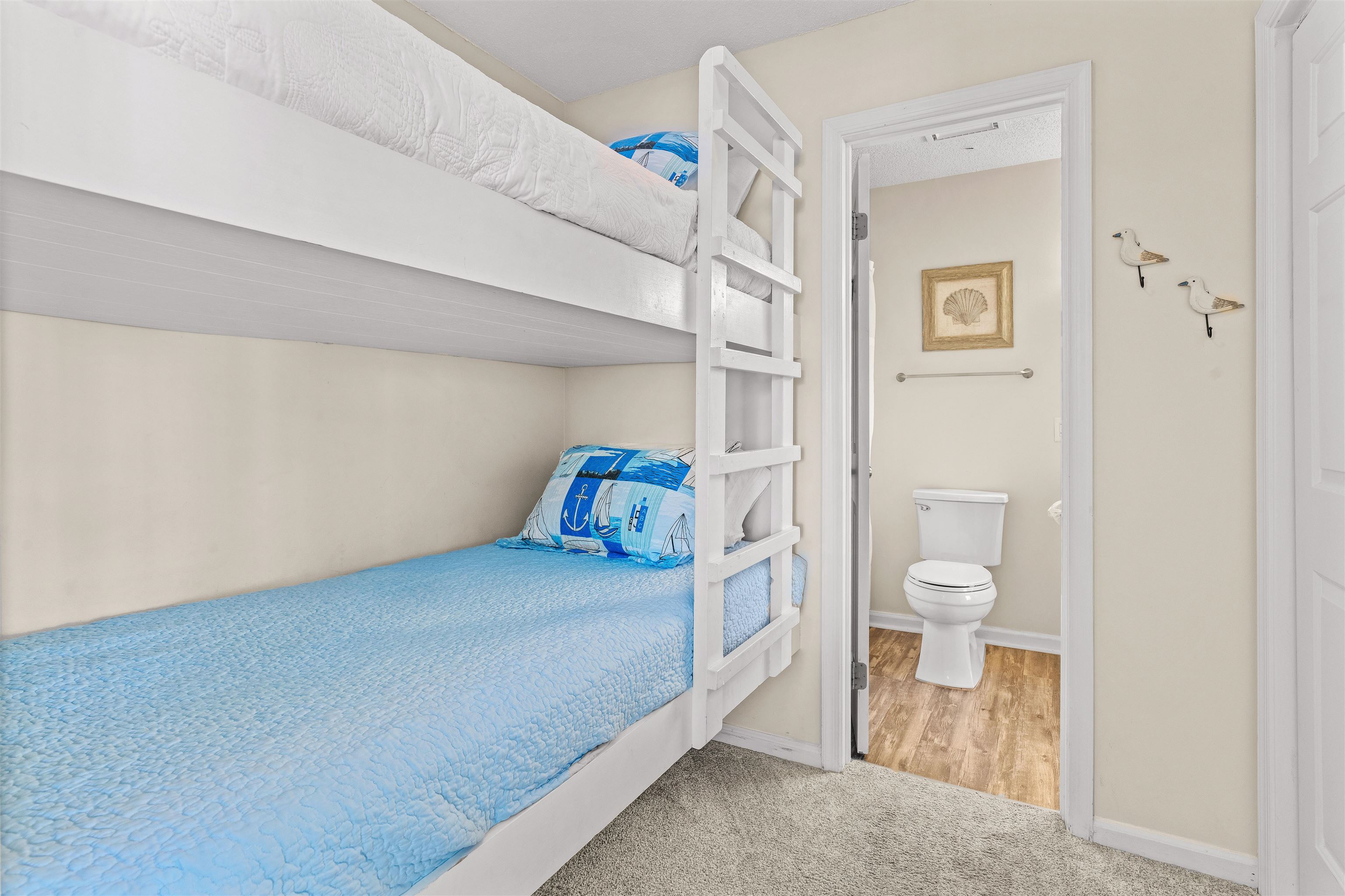 211 Pirates Way Unit 211