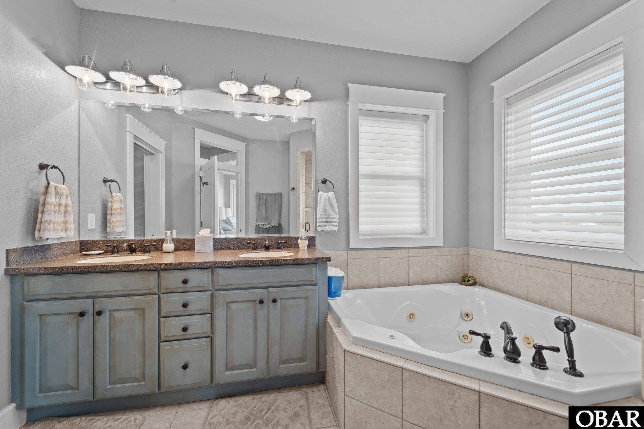 102A Dartmoor Ave. Unit 102A