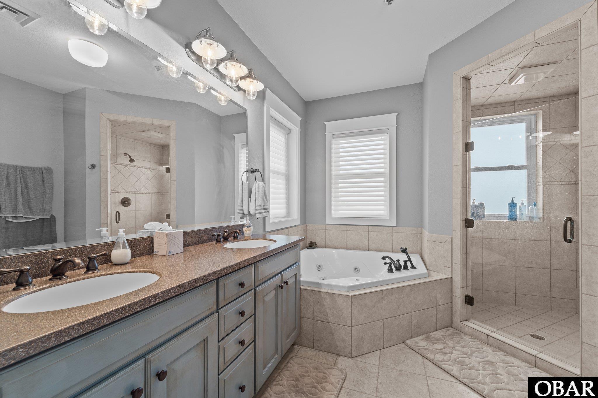 102A Dartmoor Ave. Unit 102A