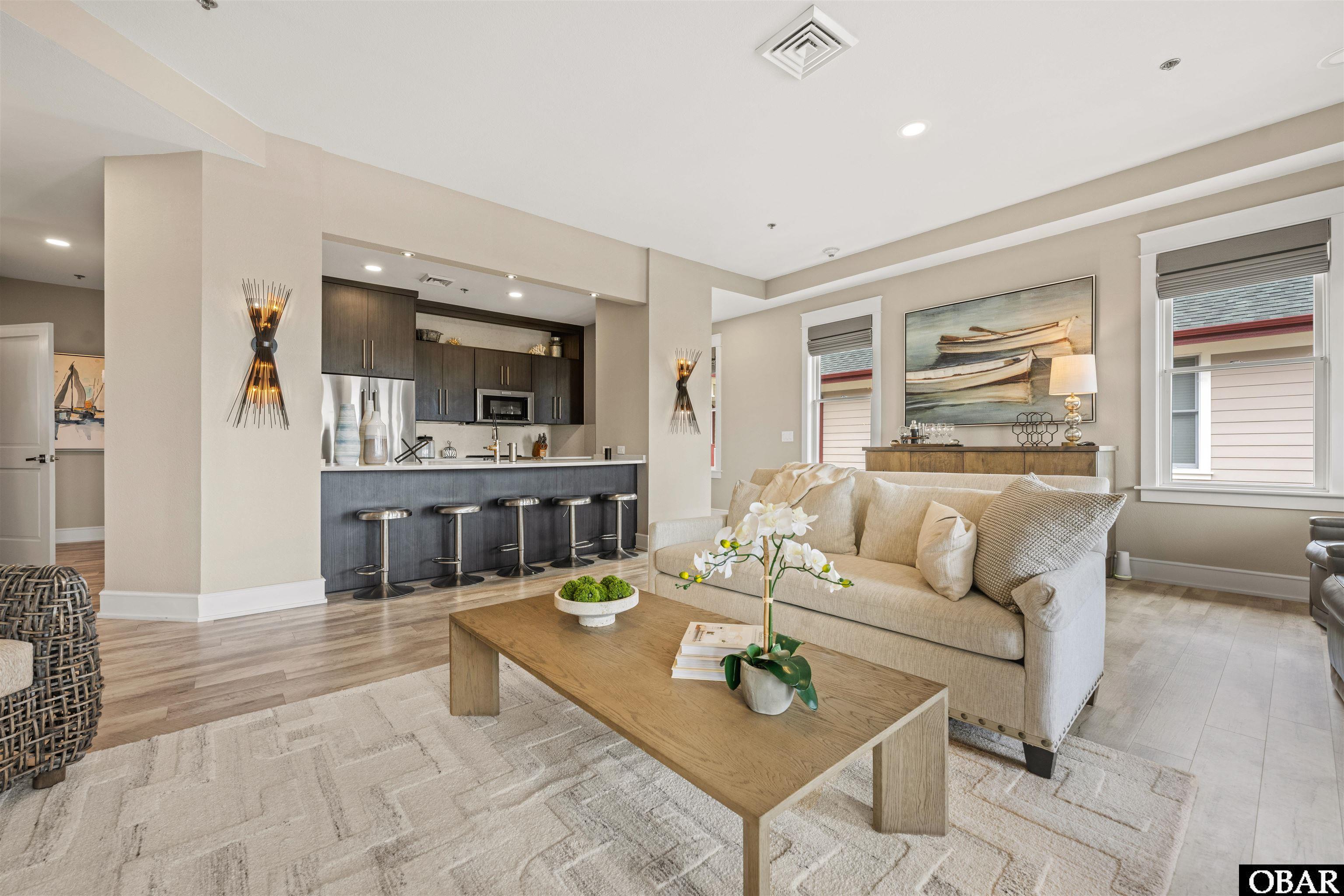 202 Dartmoor Ave. Unit 202-C
