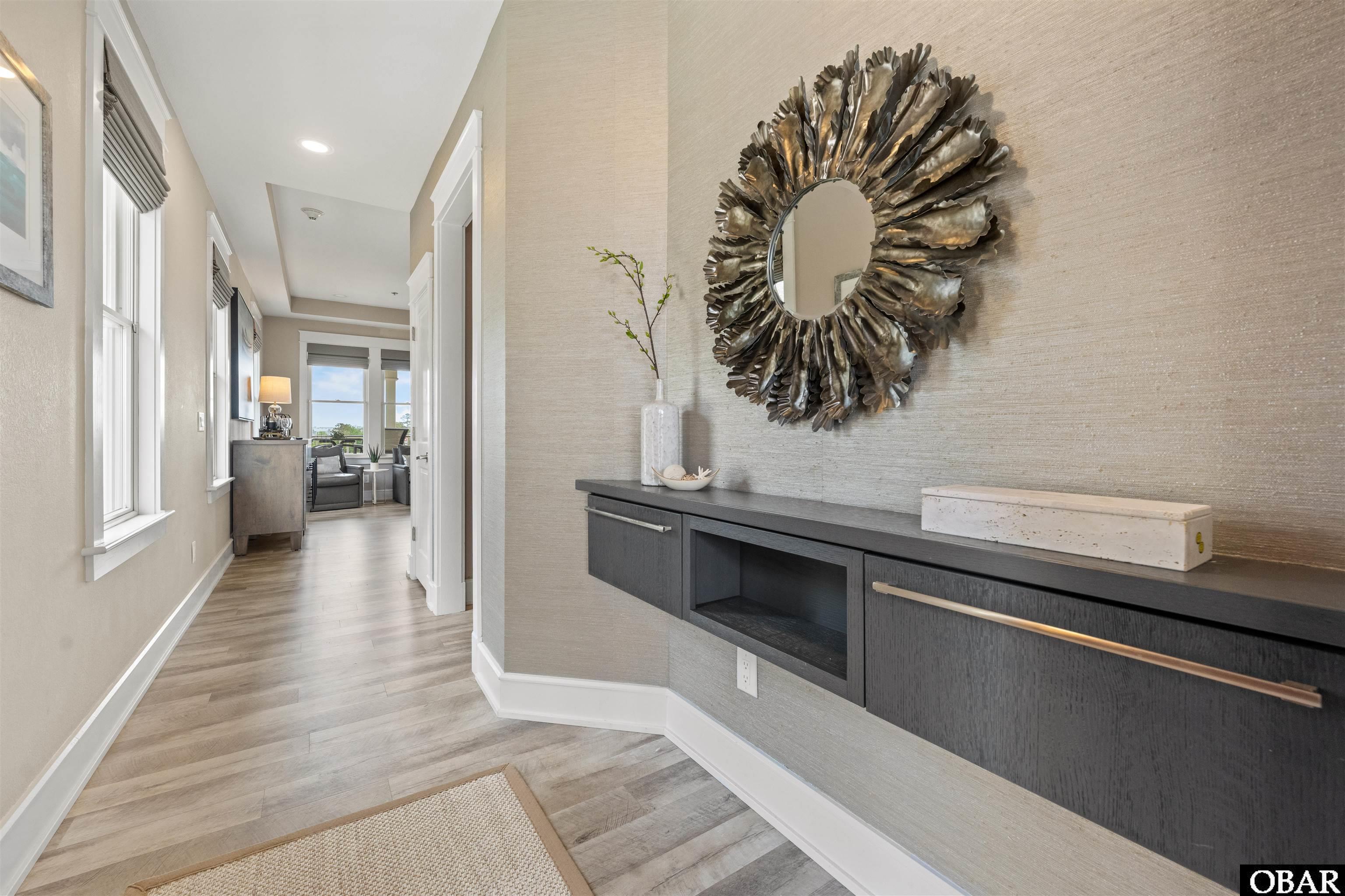 202 Dartmoor Ave. Unit 202-C