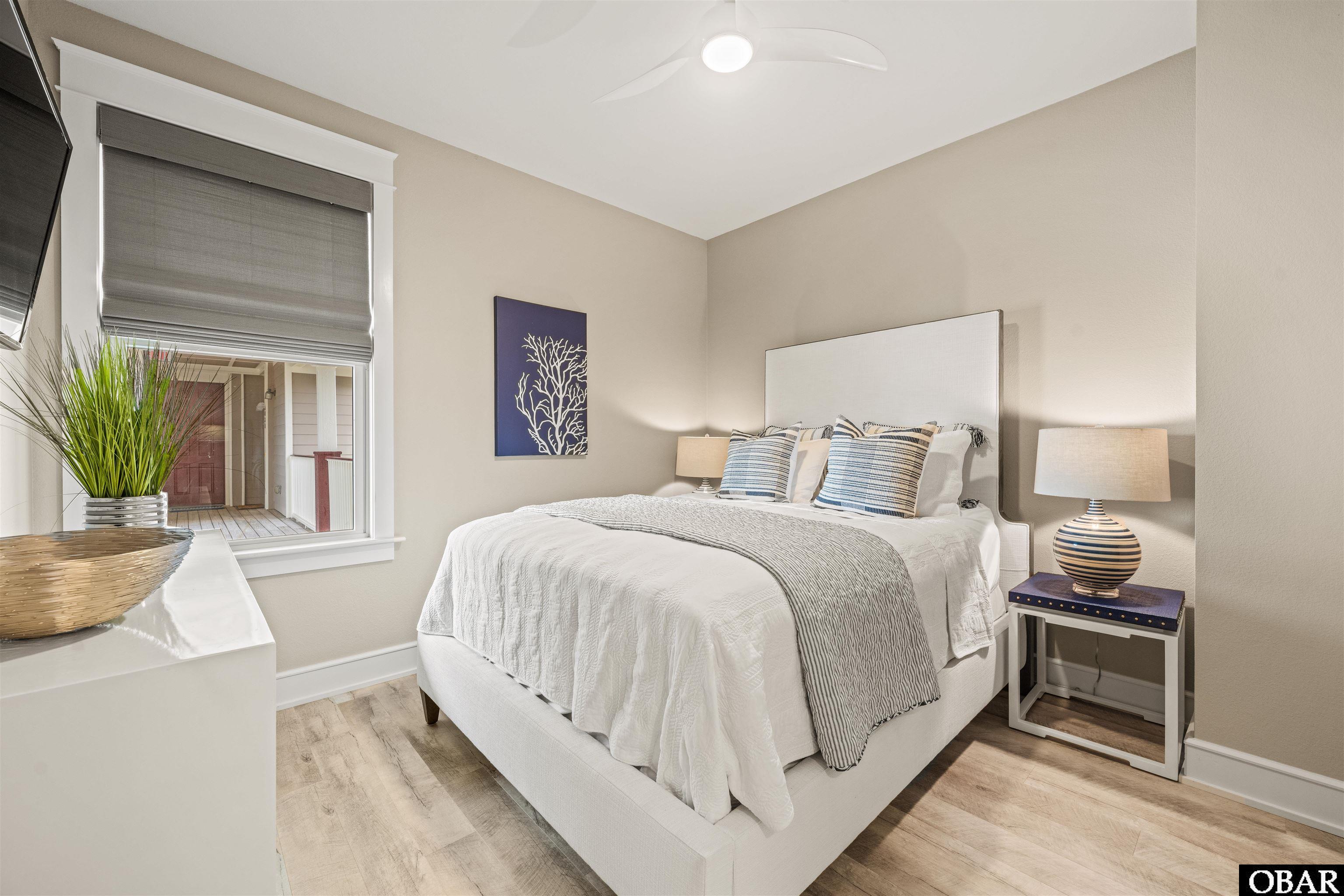 202 Dartmoor Ave. Unit 202-C