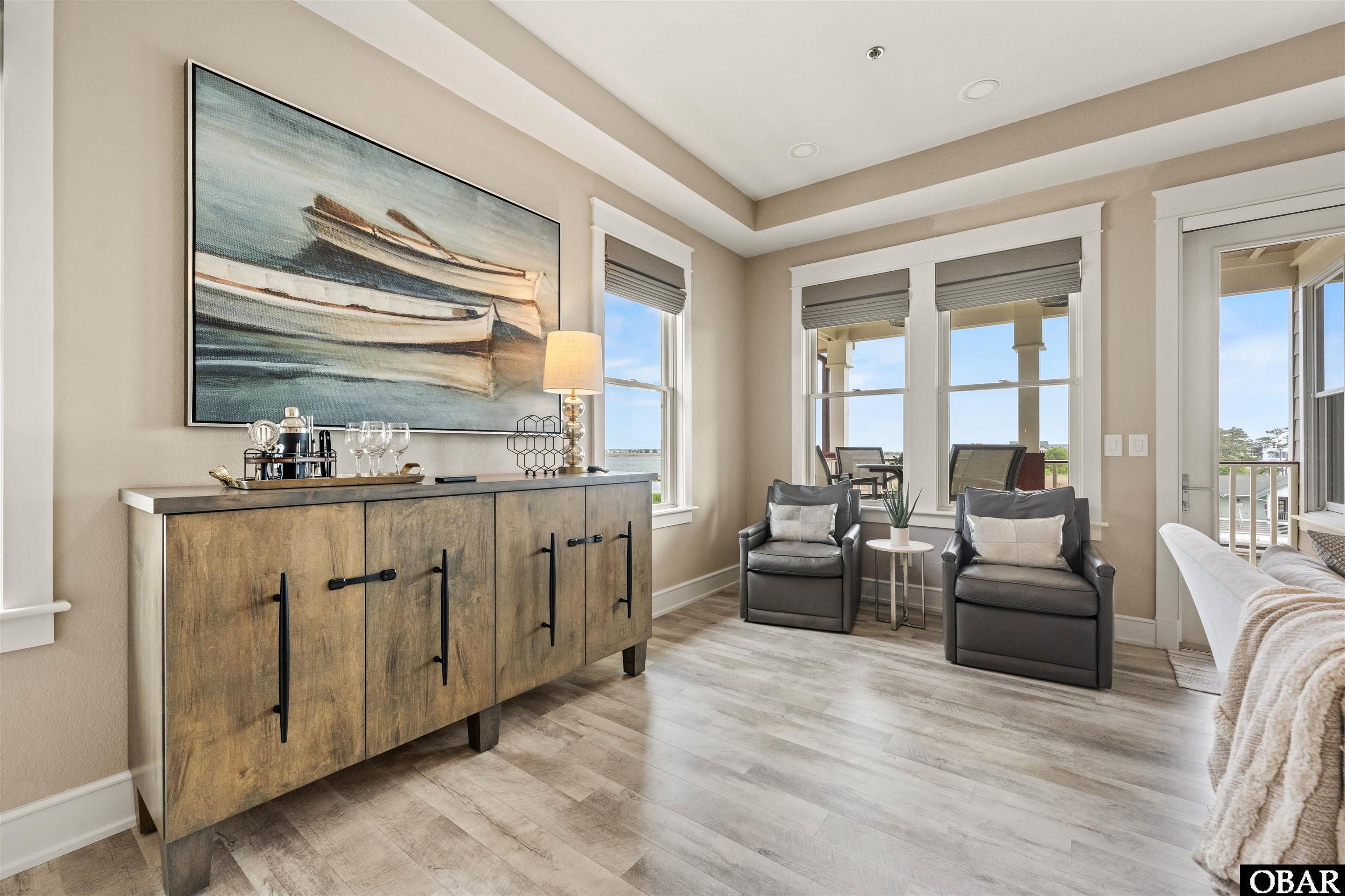 202 Dartmoor Ave. Unit 202-C