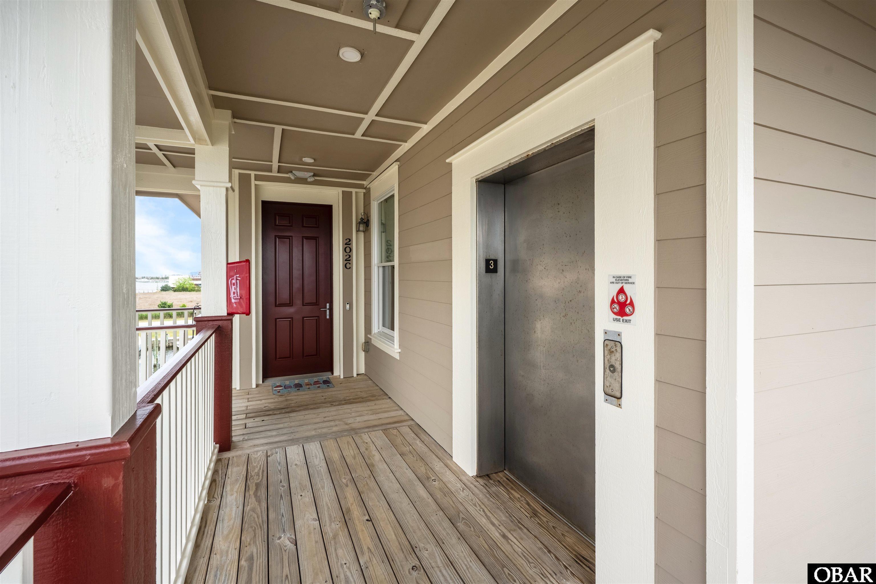 202 Dartmoor Ave. Unit 202-C