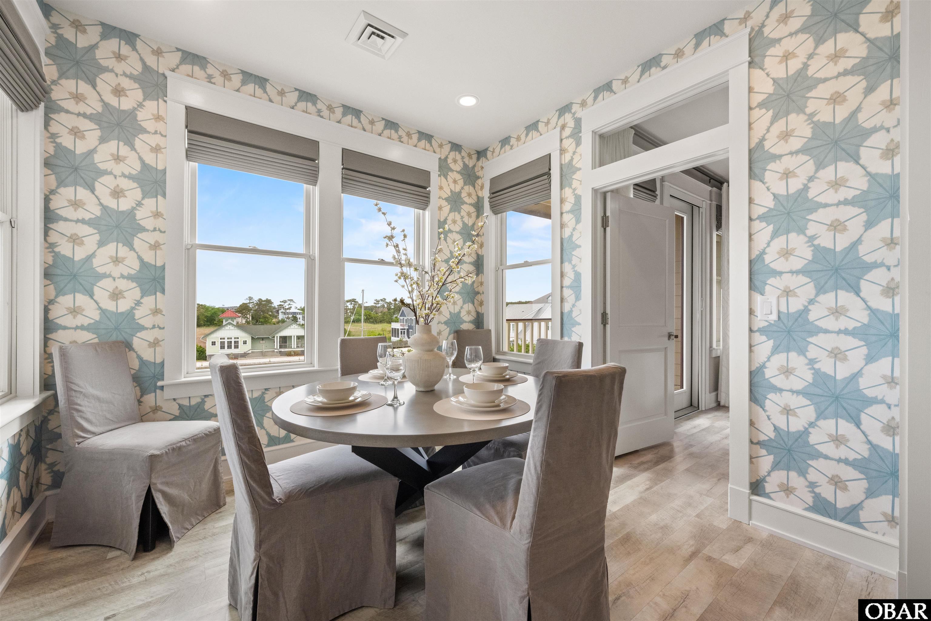 202 Dartmoor Ave. Unit 202-C