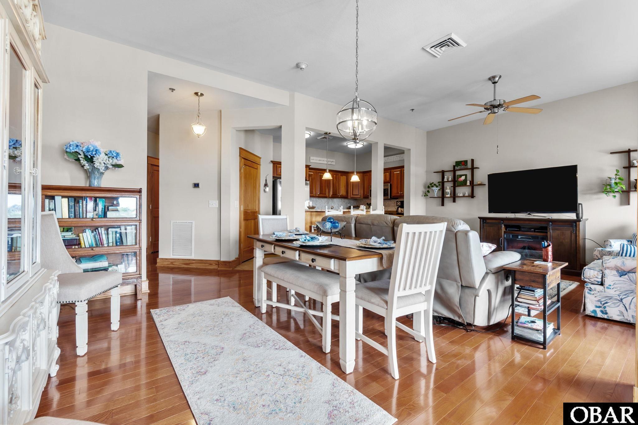 1434 /202D Dartmoor Ave. Unit 202D