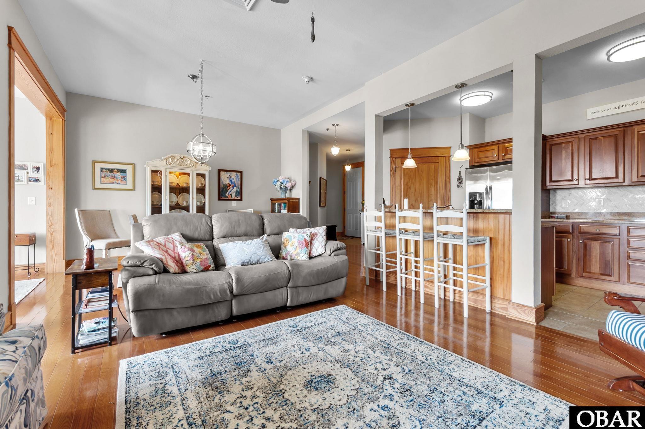 1434 /202D Dartmoor Ave. Unit 202D