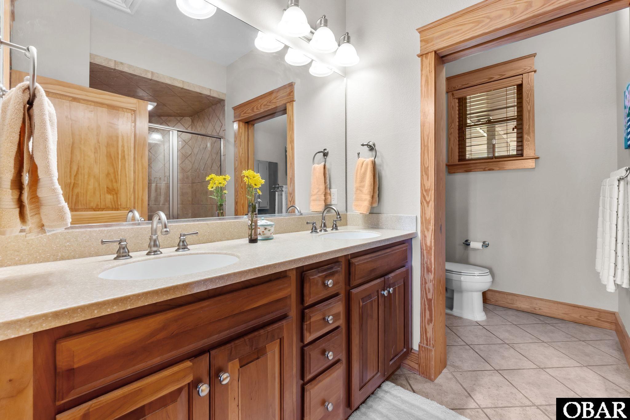 1434 /202D Dartmoor Ave. Unit 202D