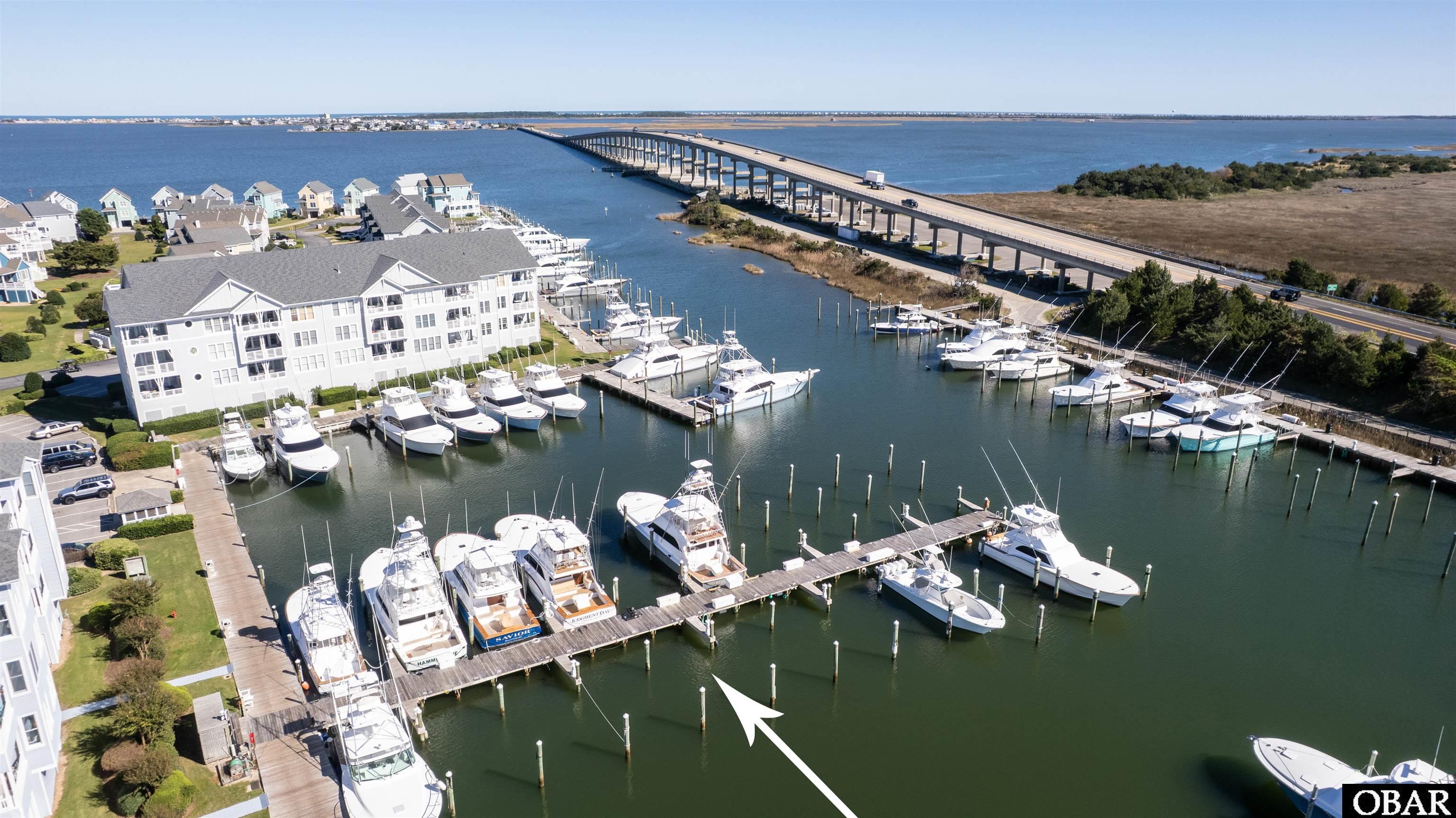 128 Yacht Club Court Slip 128