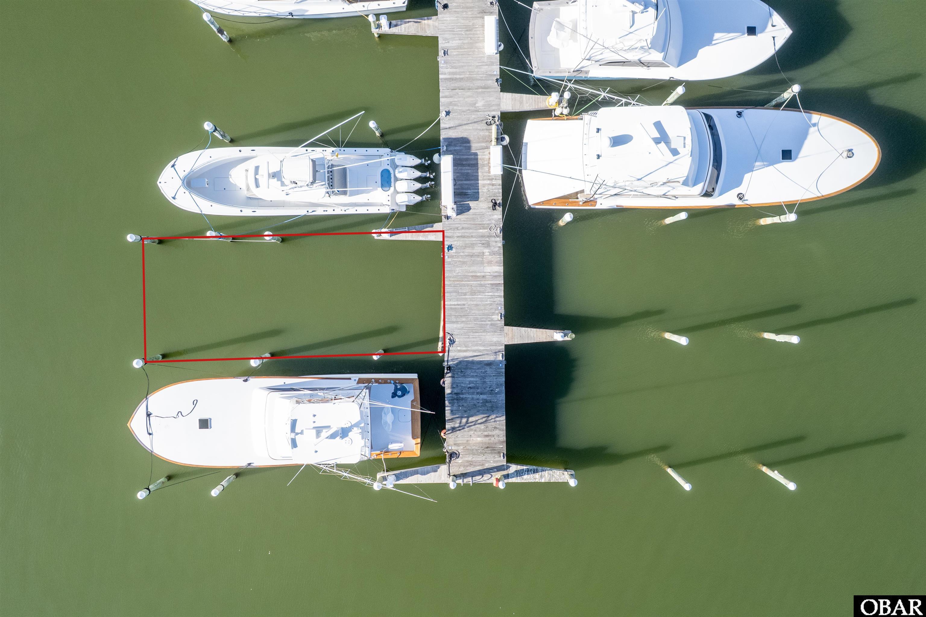 138 Yacht Club Court Slip 138