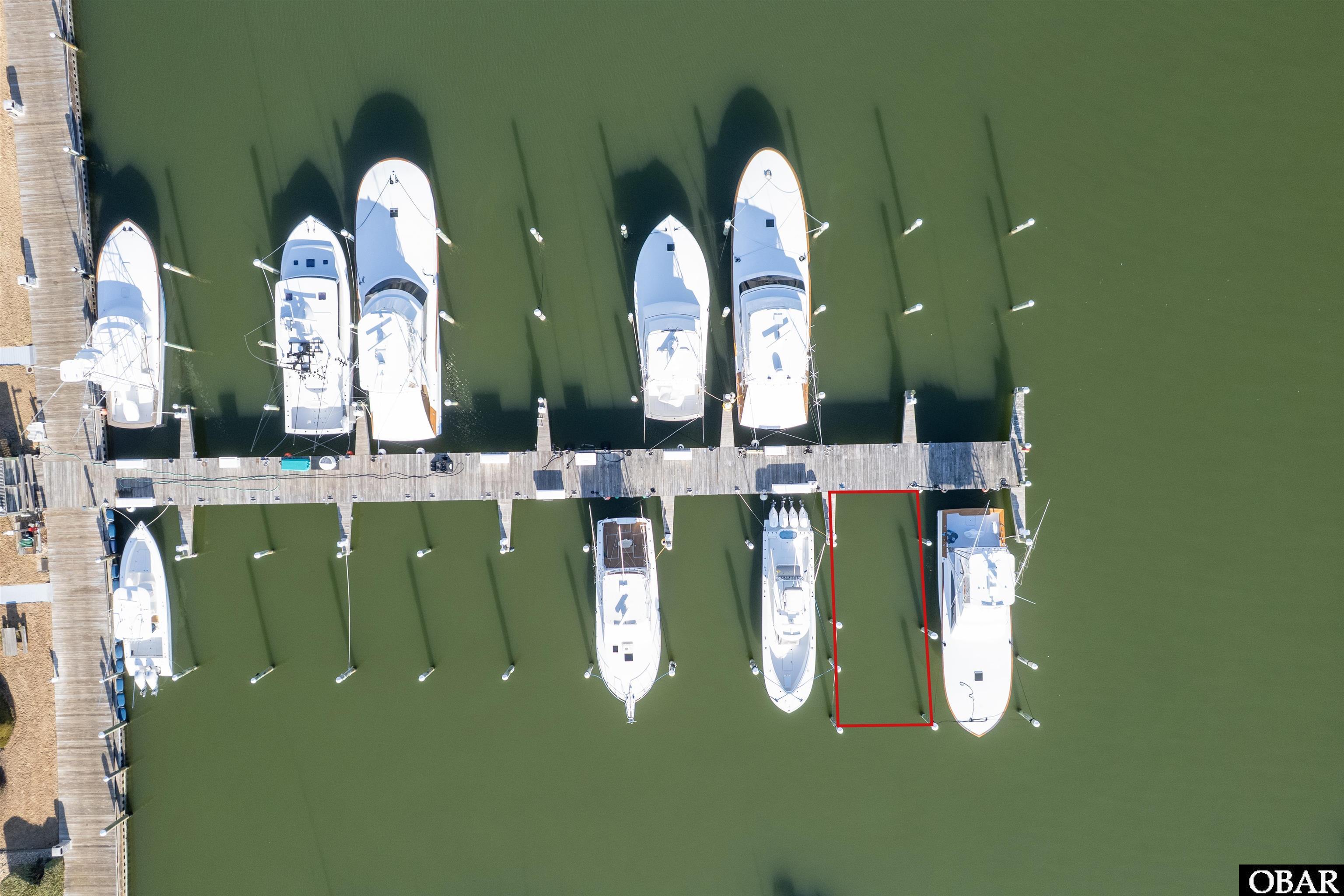 138 Yacht Club Court Slip 138