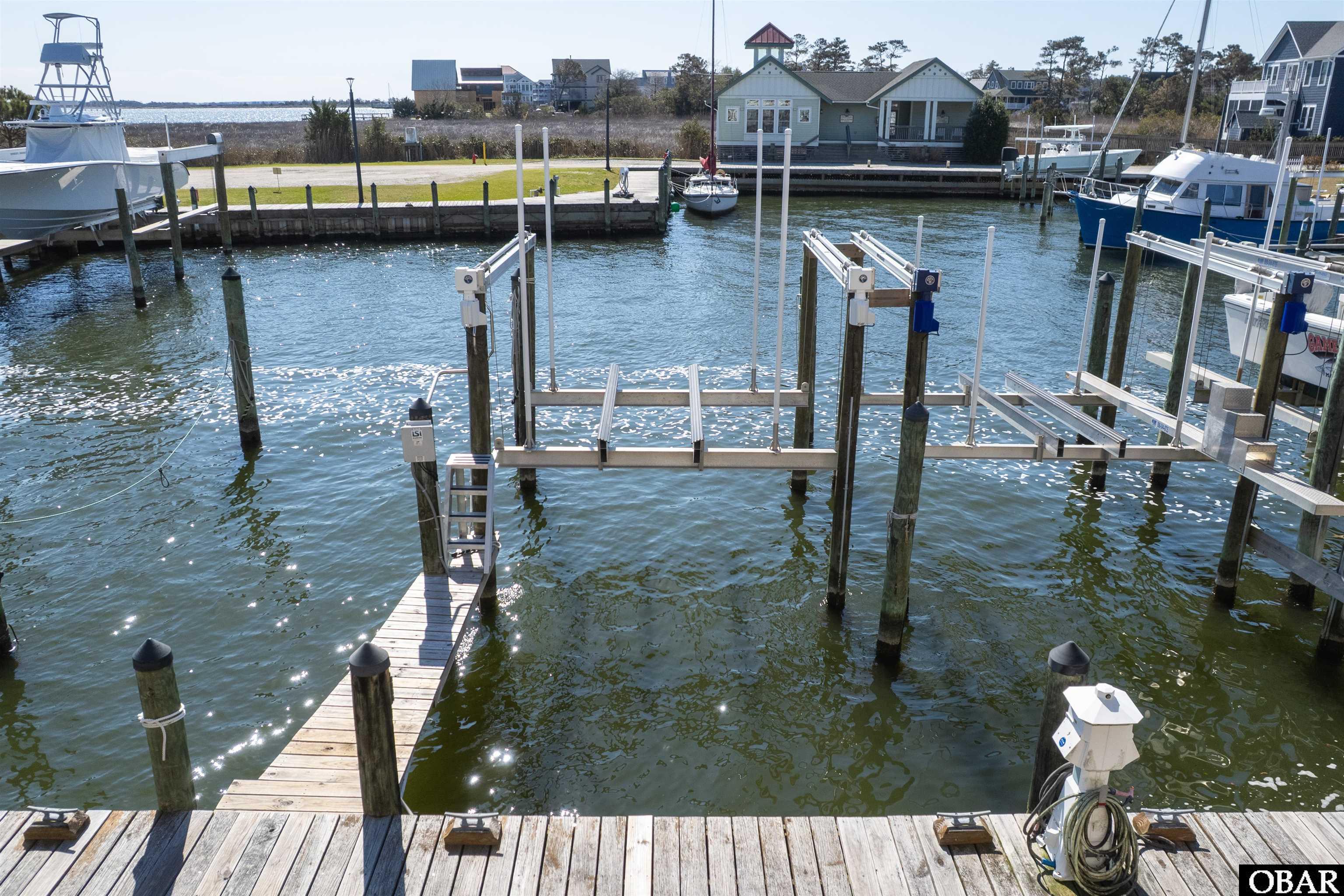 0 Docks Unit 4
