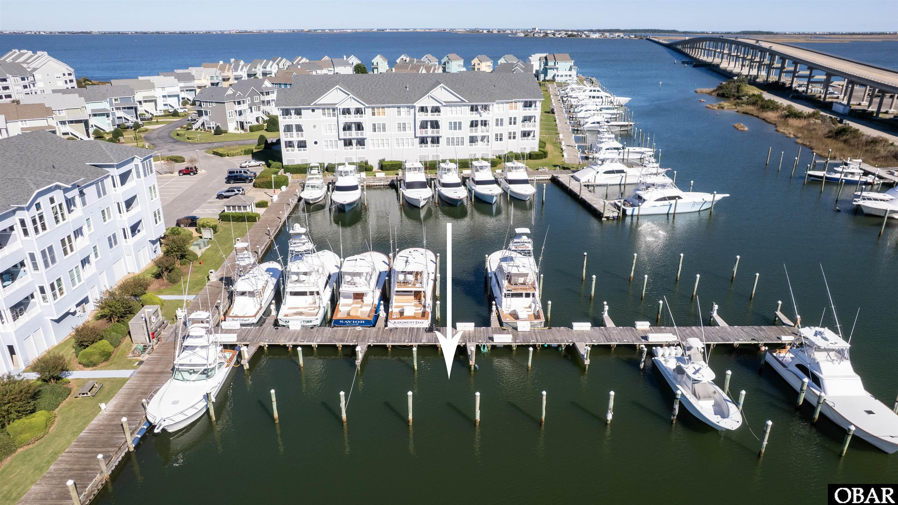128 Yacht Club Court Slip 128
