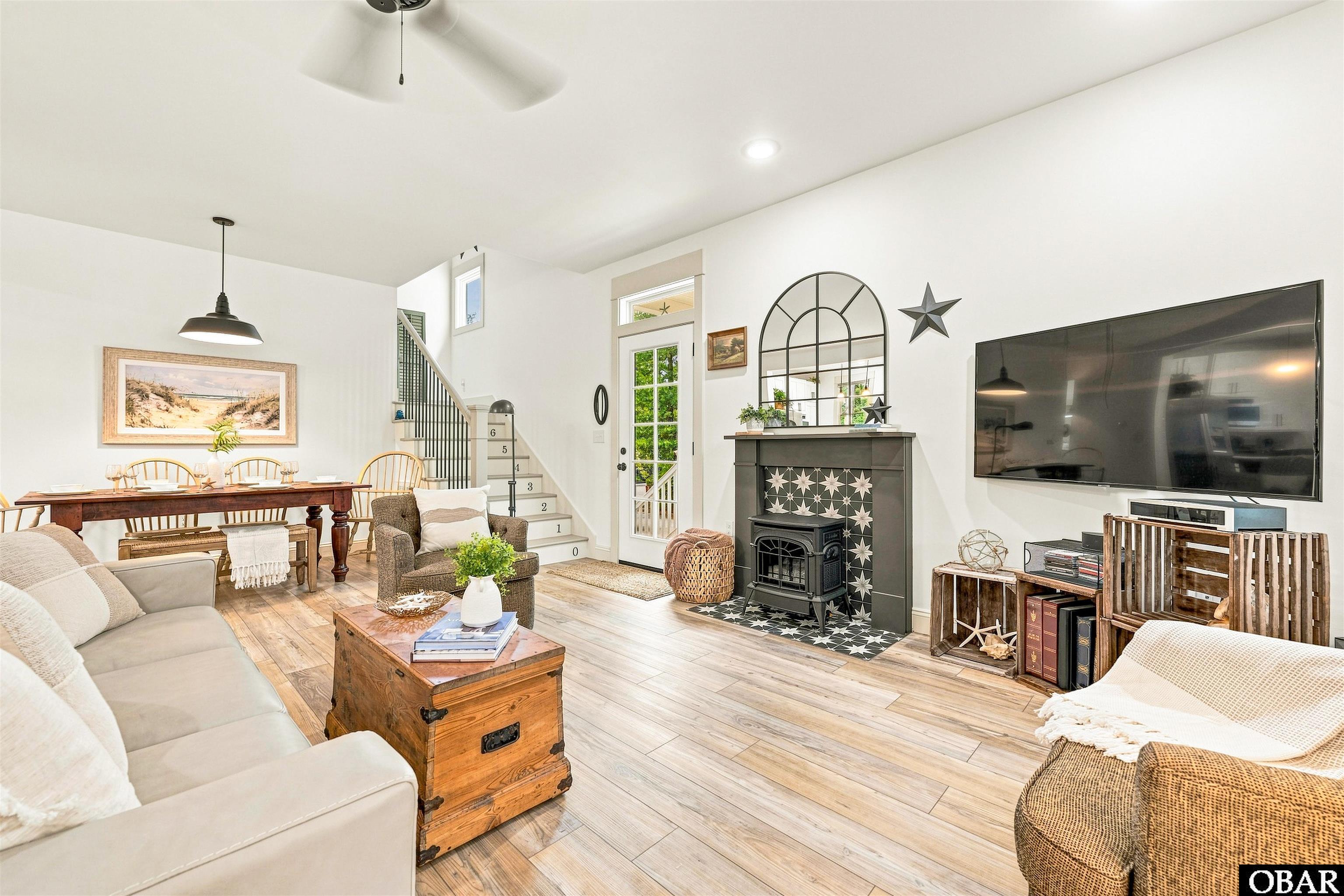 141 Tuscarora Ct