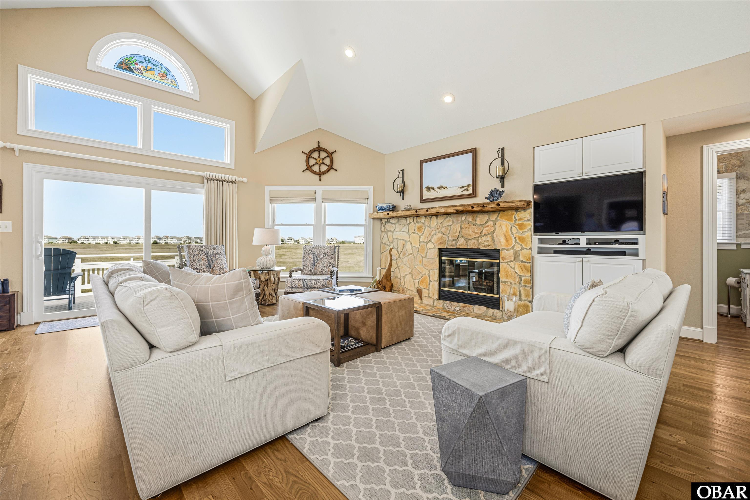 46 N Hammock Court