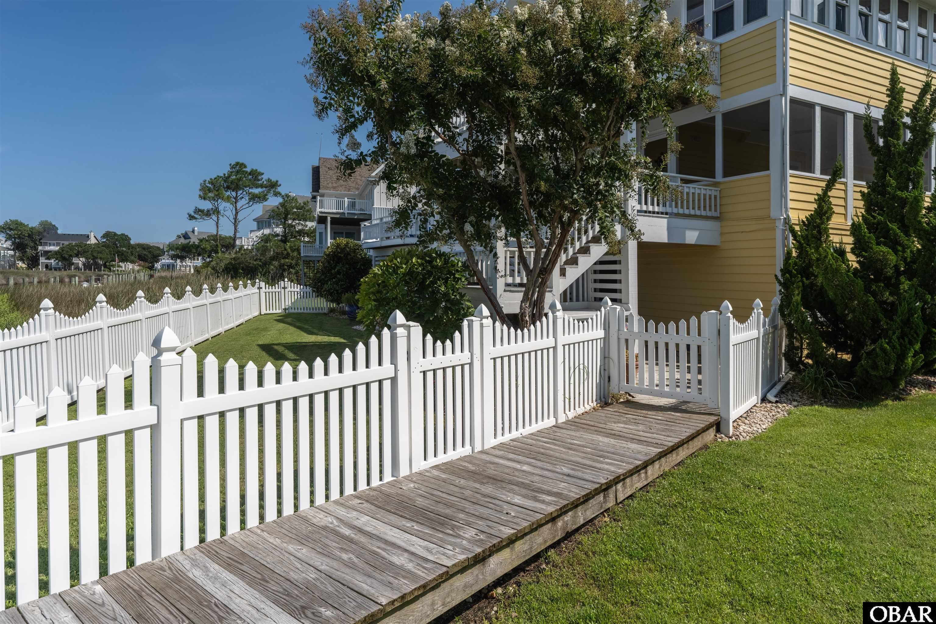 46 N Hammock Court