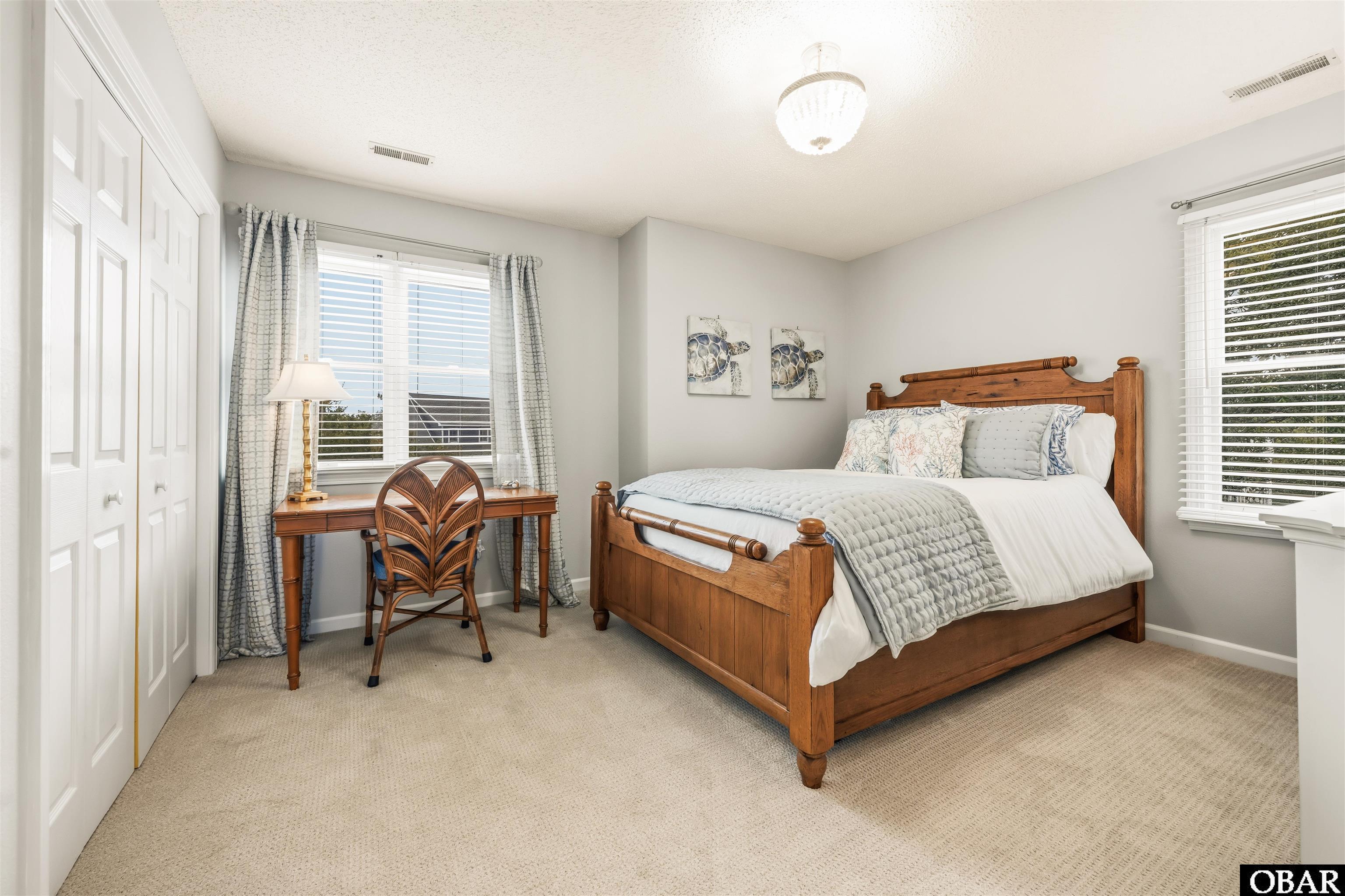 3 Spinnaker Court