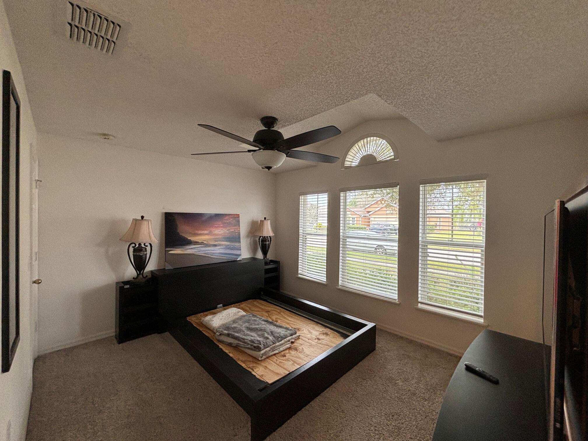 1736 La Maderia Drive