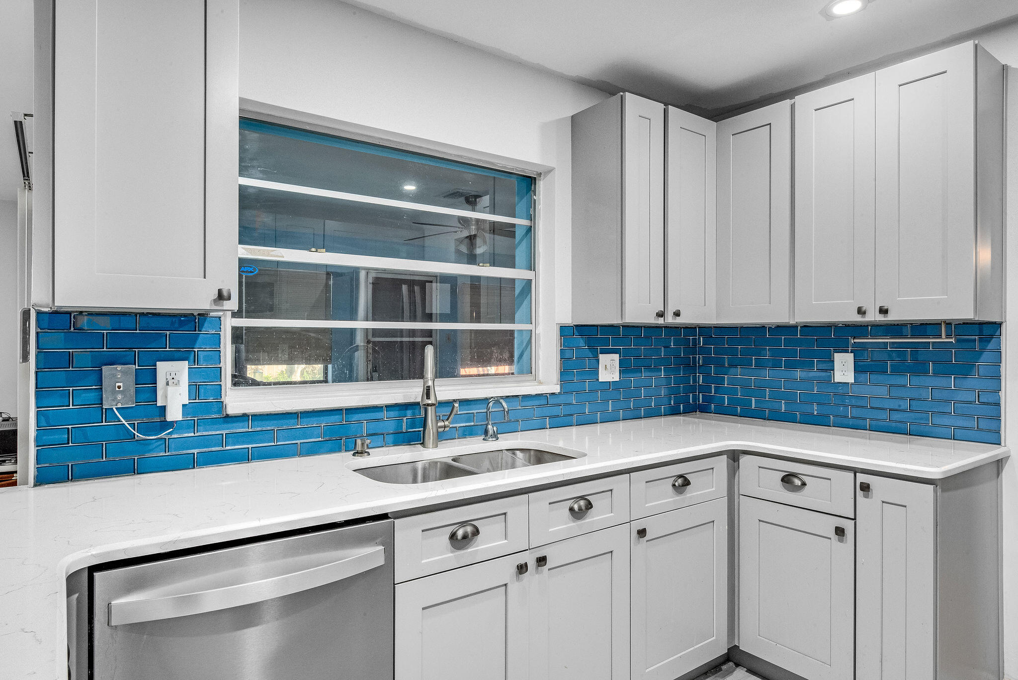 491 Candlestick Avenue NE
