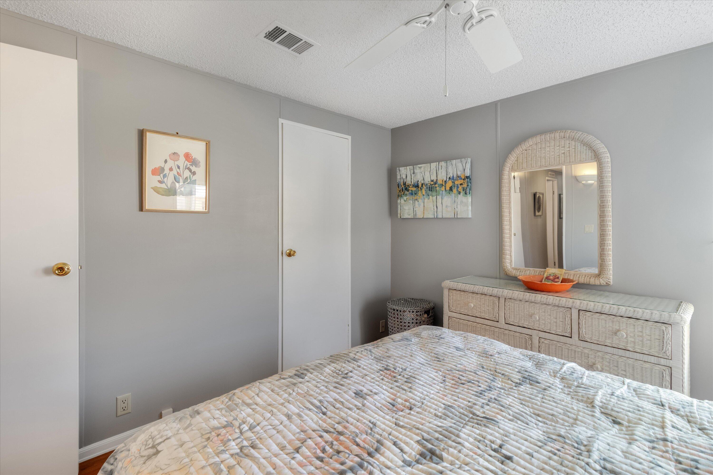 330 Papaya Circle