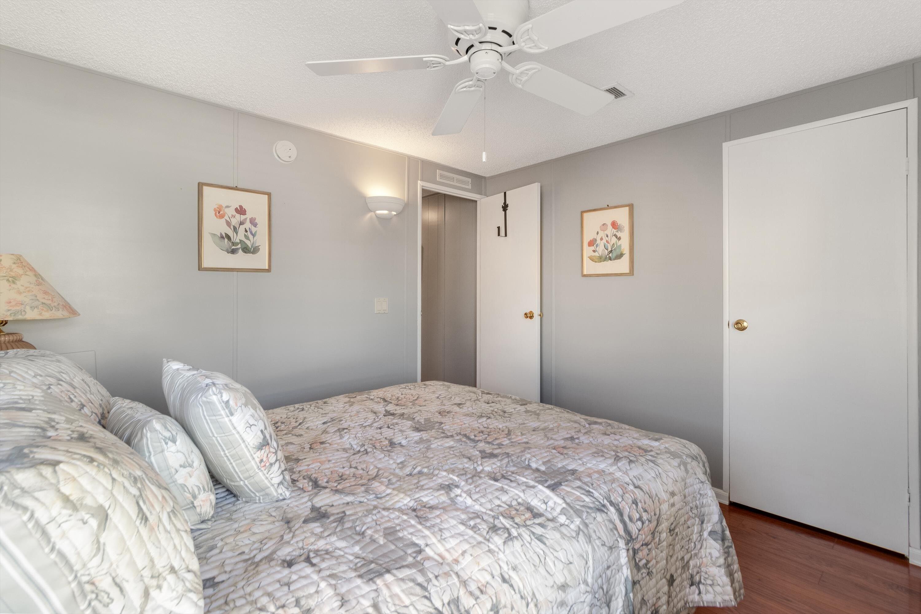 330 Papaya Circle