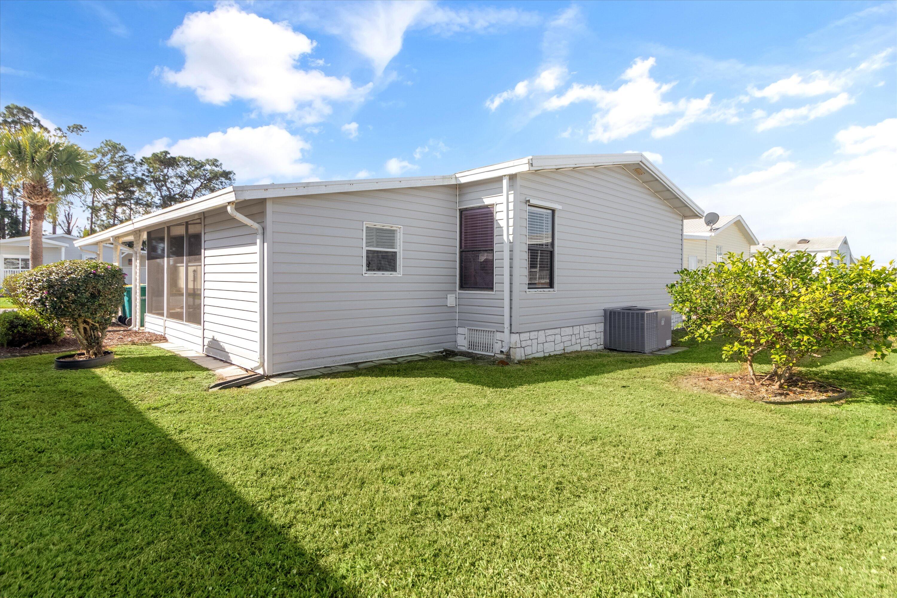 330 Papaya Circle
