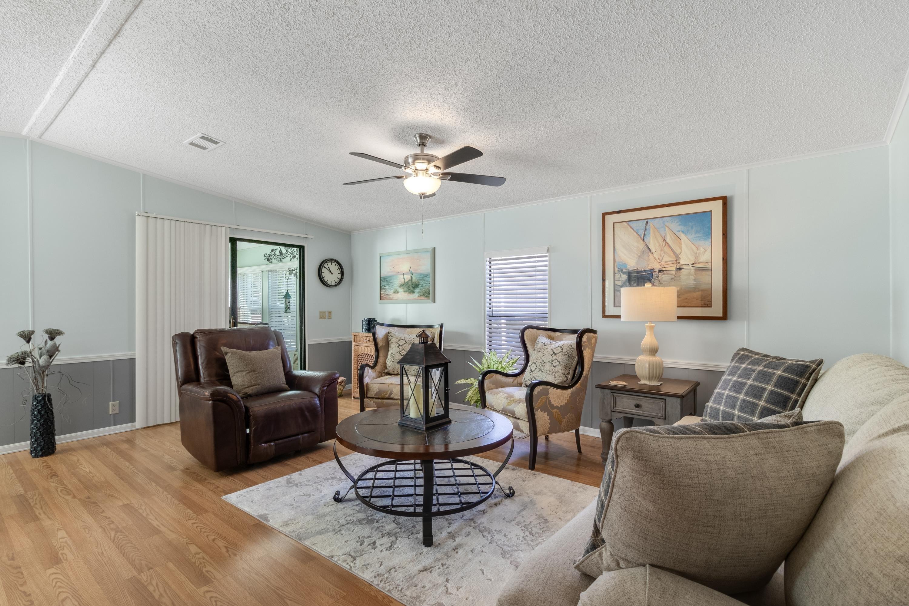 330 Papaya Circle