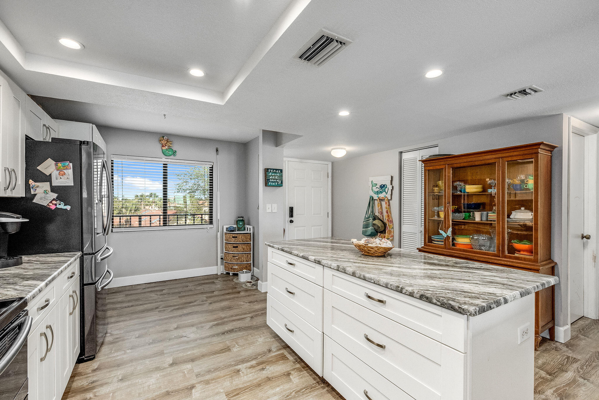 3220 River Villa, 121